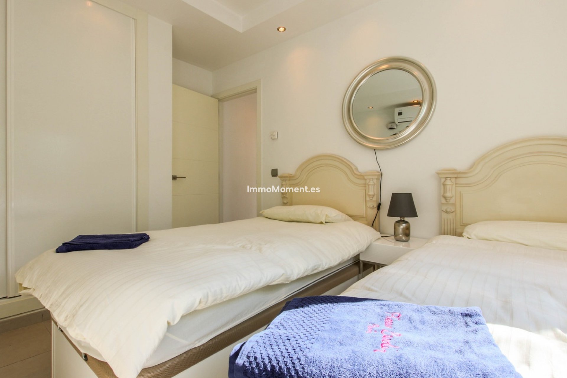 Resale - Villa - Estepona - New Golden Mile