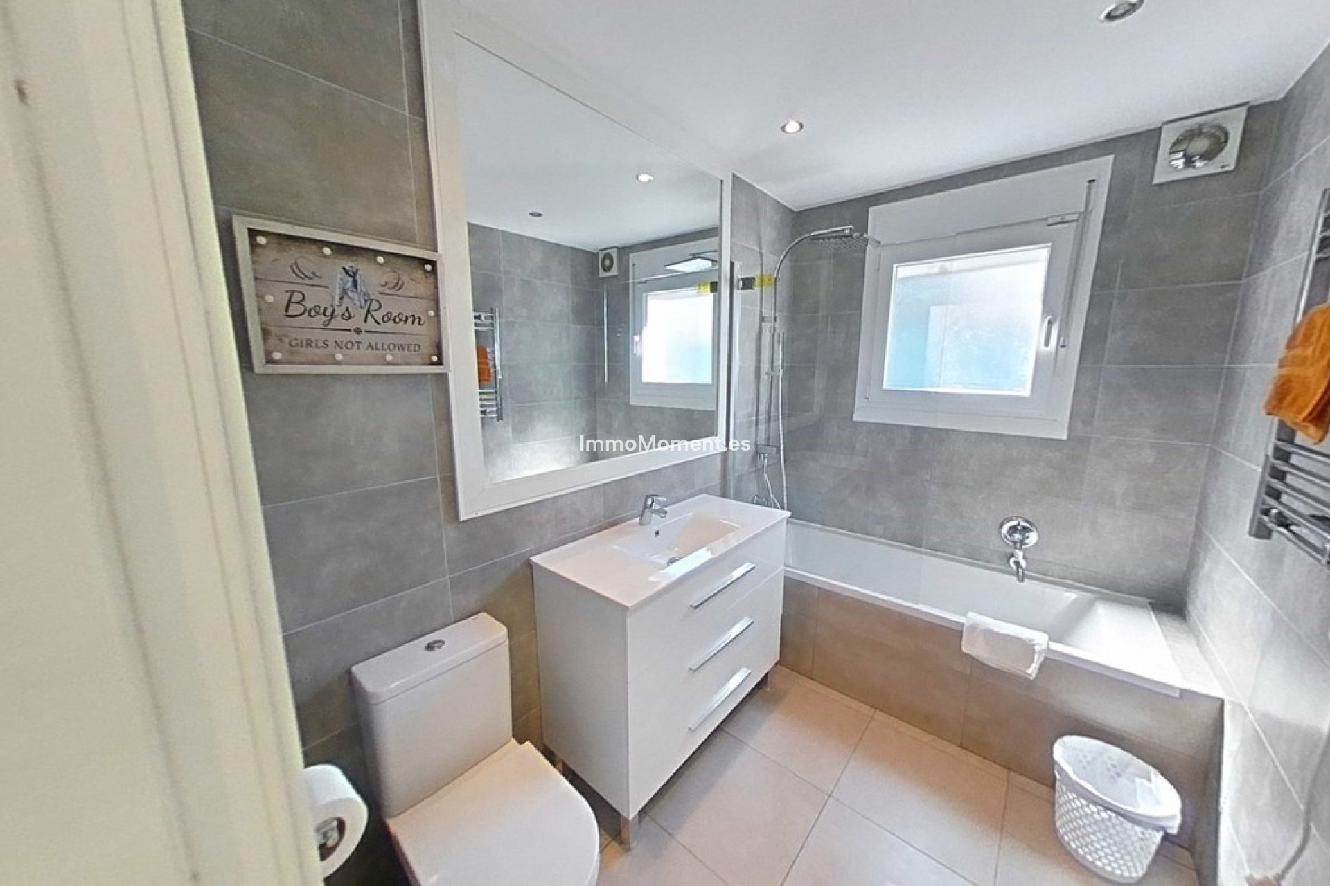 Resale - Villa - Estepona - New Golden Mile