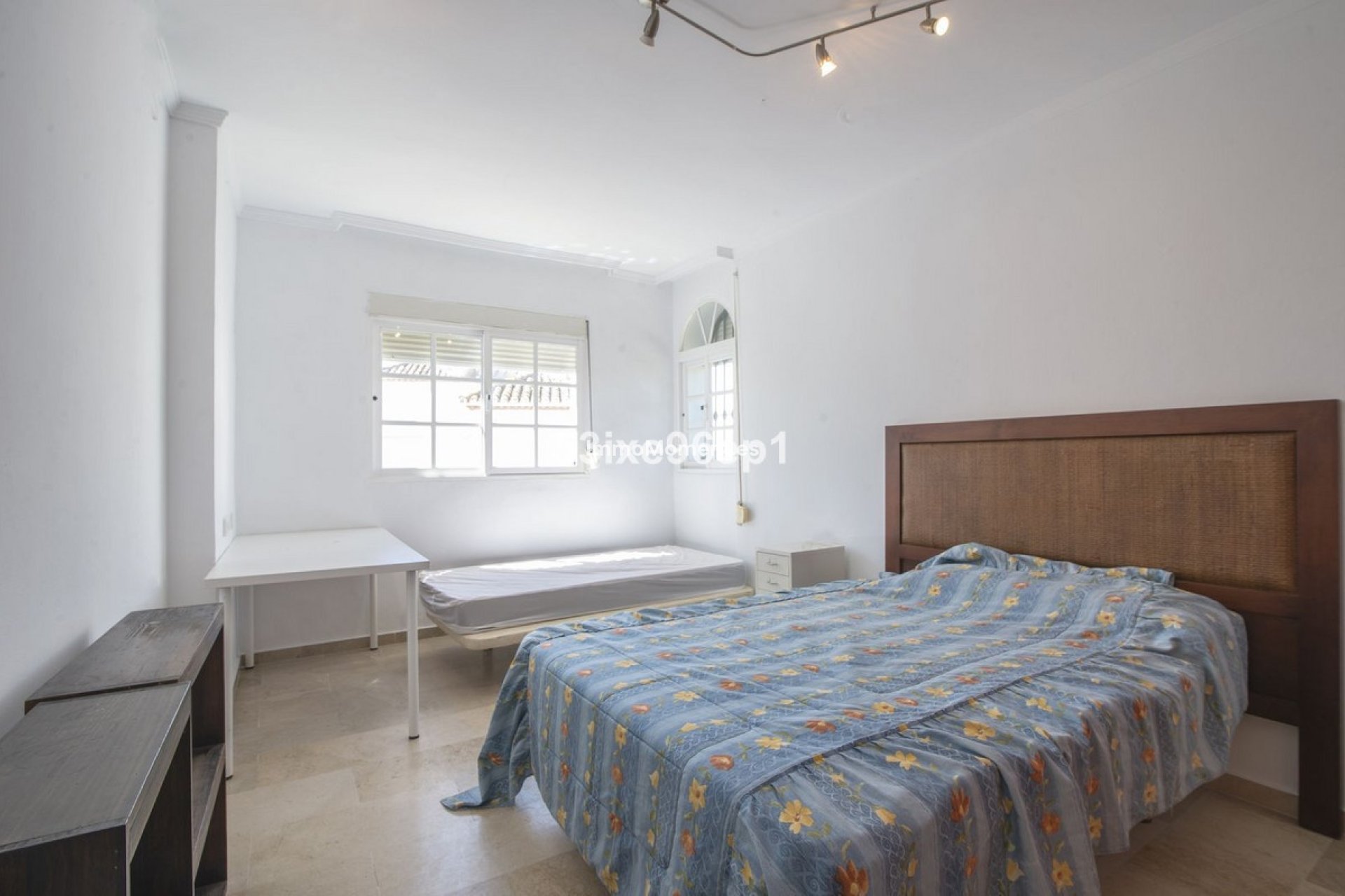 Resale - Villa - Estepona - New Golden Mile