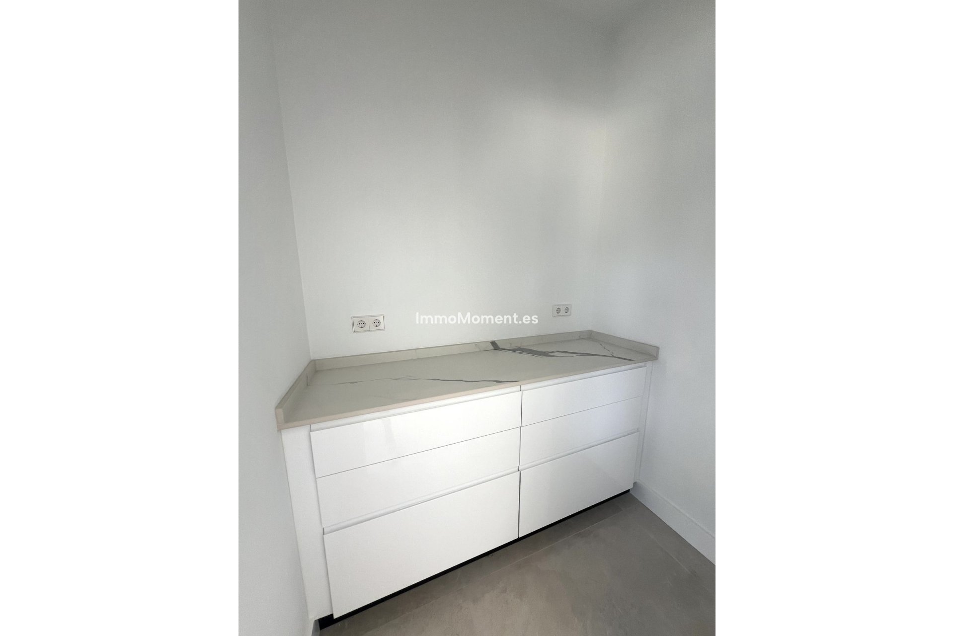 Resale - Villa - Estepona - New Golden Mile