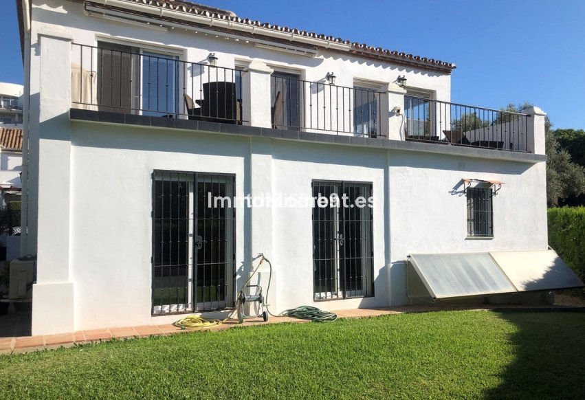 Resale - Villa - Estepona - New Golden Mile