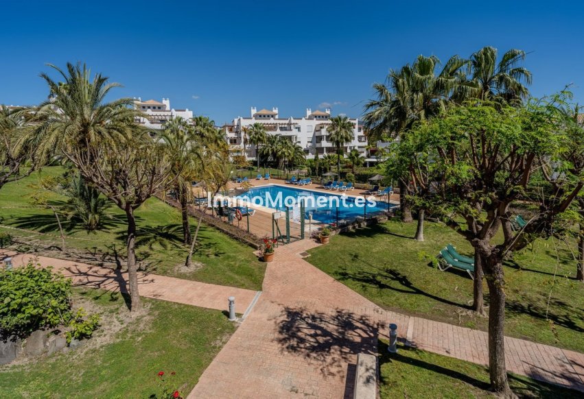 Resale - Villa - Estepona - New Golden Mile