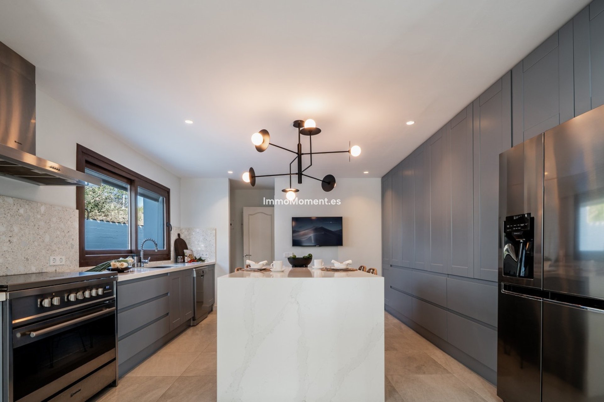 Resale - Villa - Estepona - Selwo