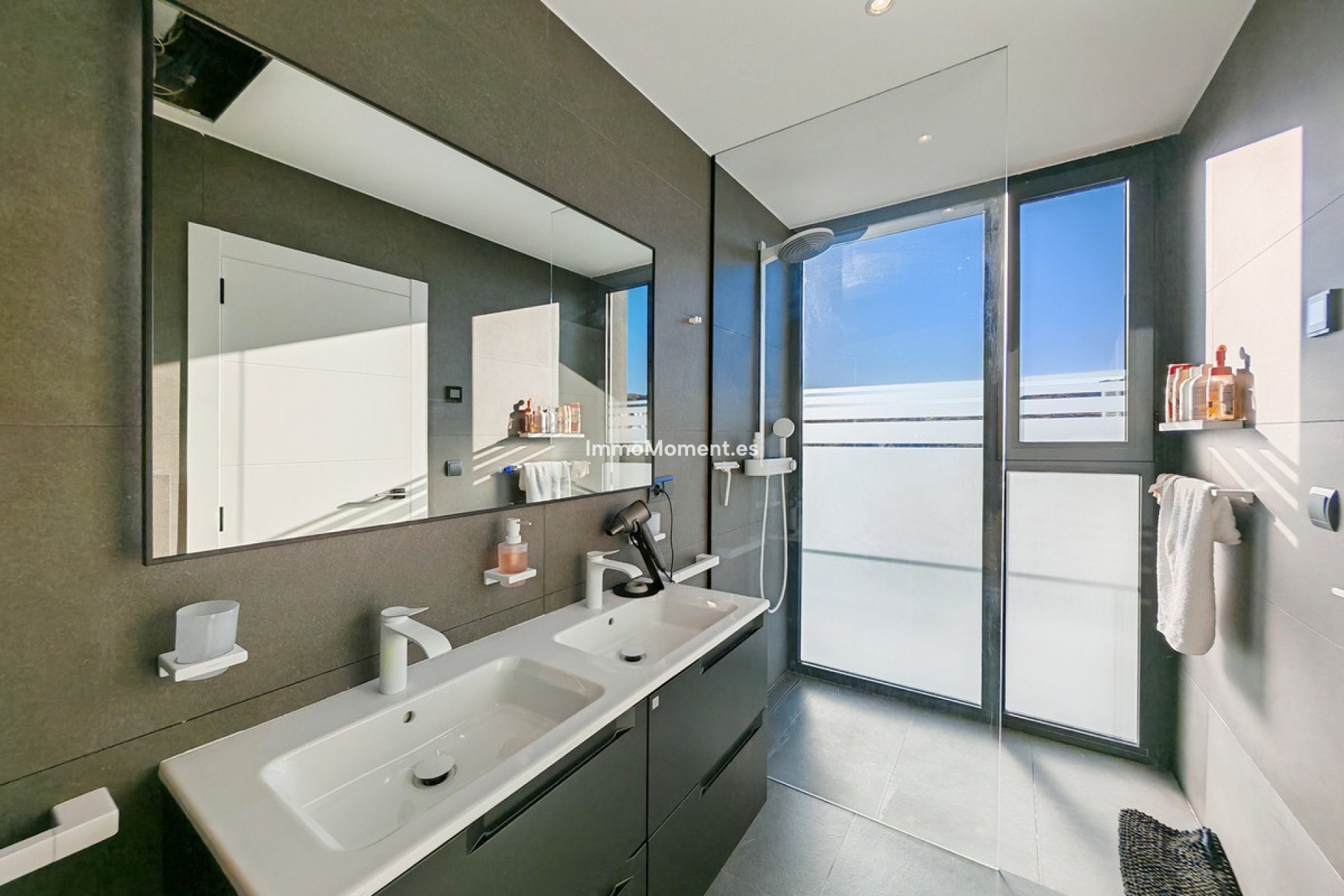 Resale - Villa - Estepona - Valle Romano