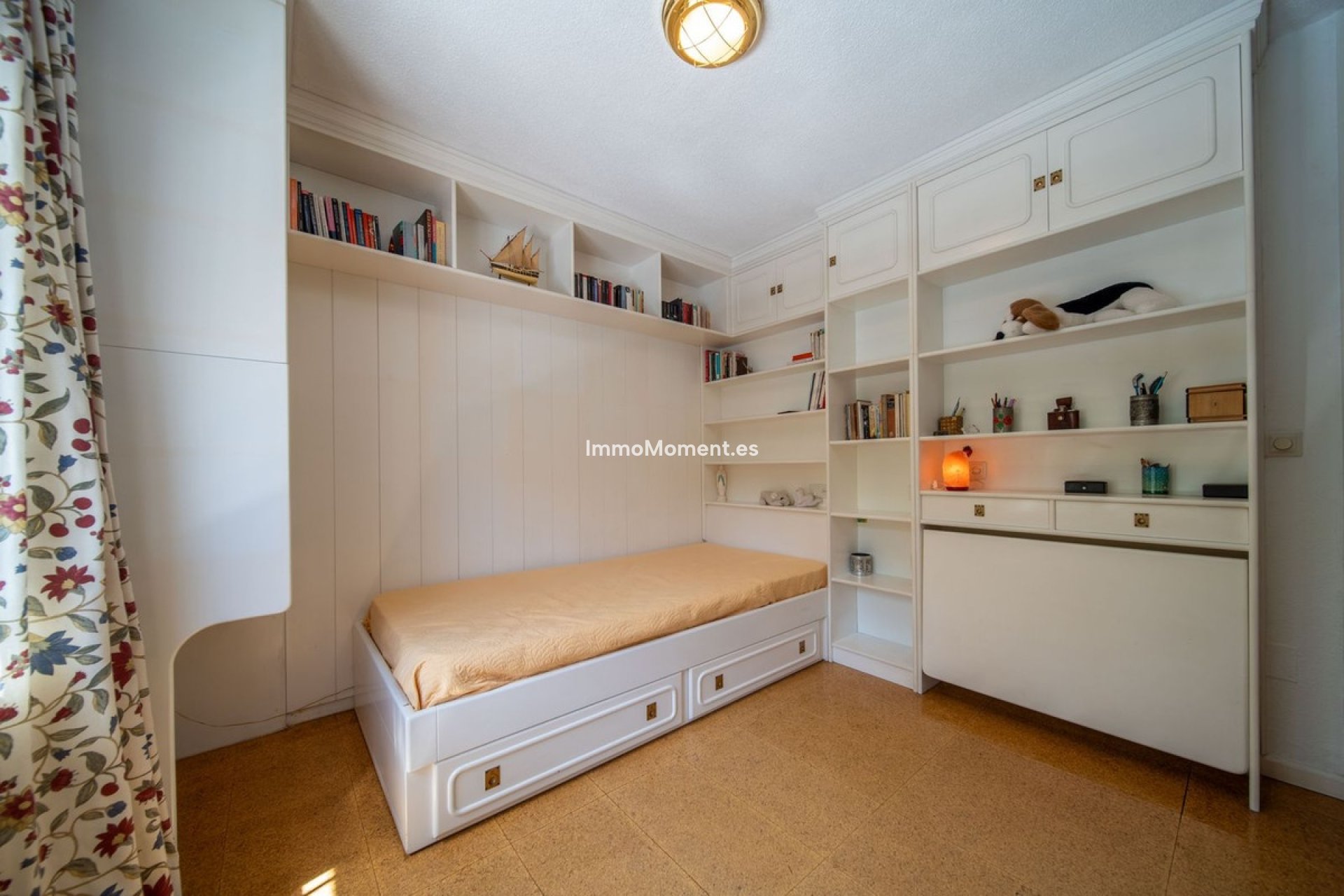 Resale - Villa - Fuengirola - Fuengirola Centro