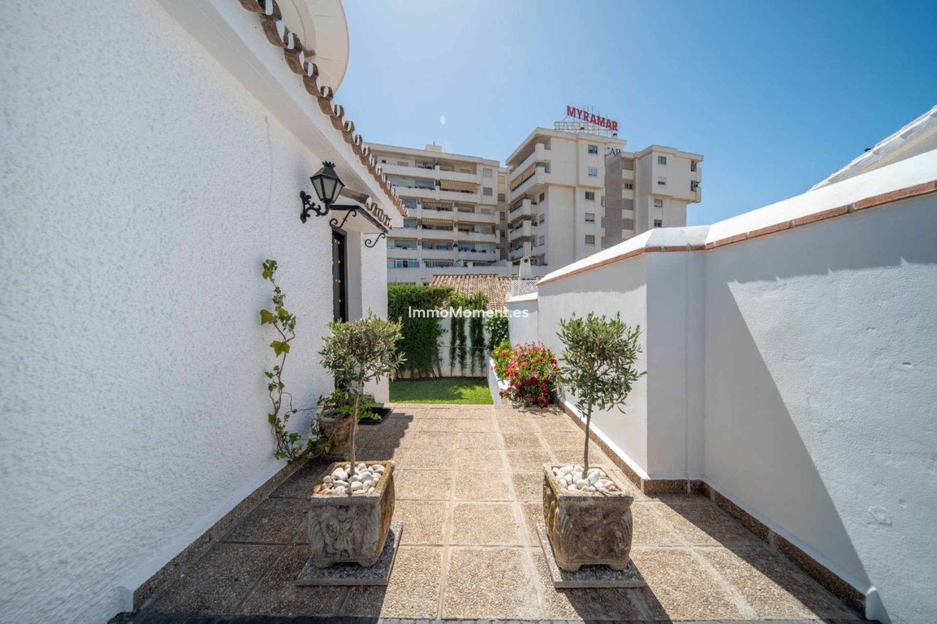Resale - Villa - Fuengirola - Fuengirola Centro