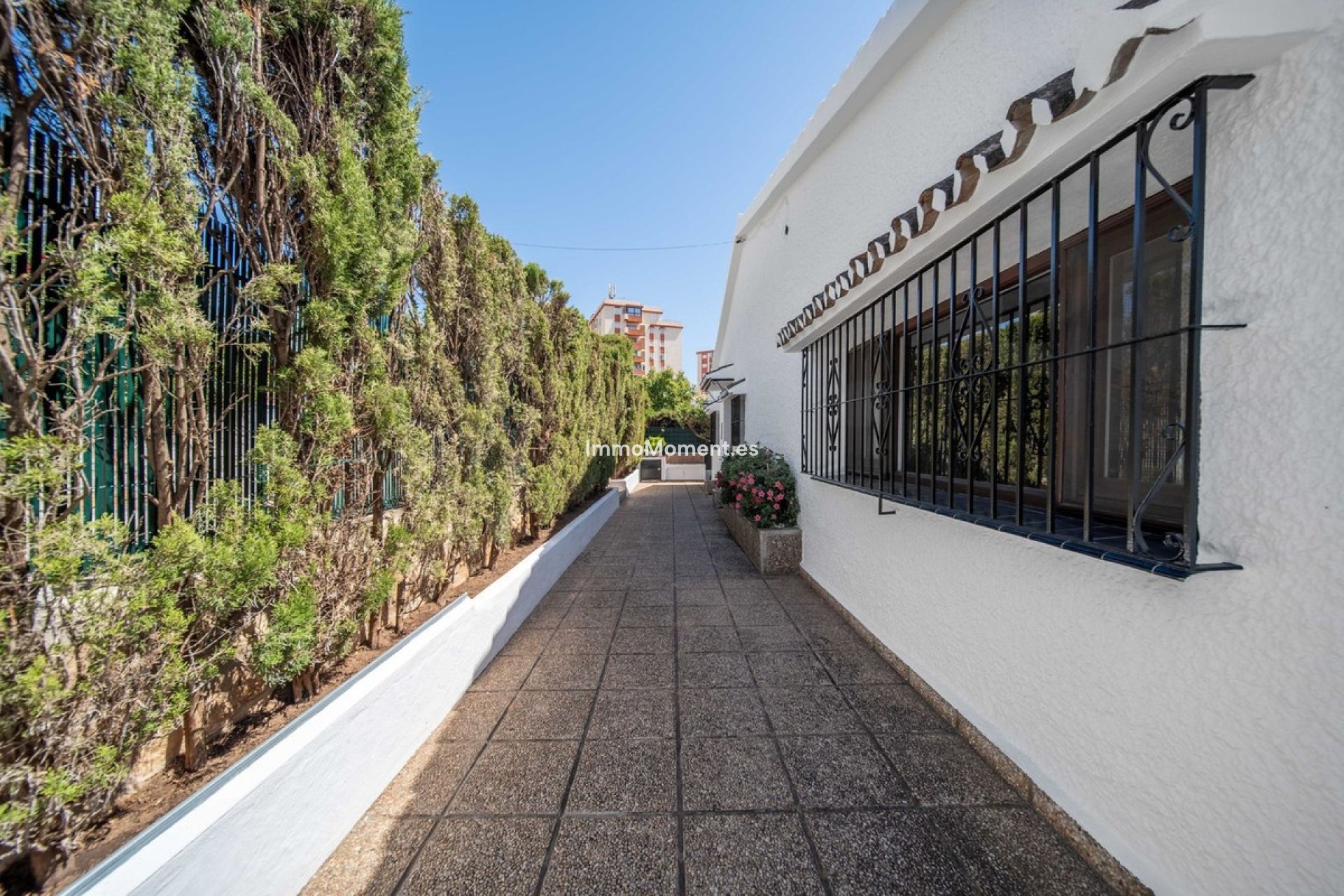 Resale - Villa - Fuengirola - Fuengirola Centro