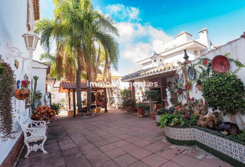 Resale - Villa - Fuengirola - Los Pacos