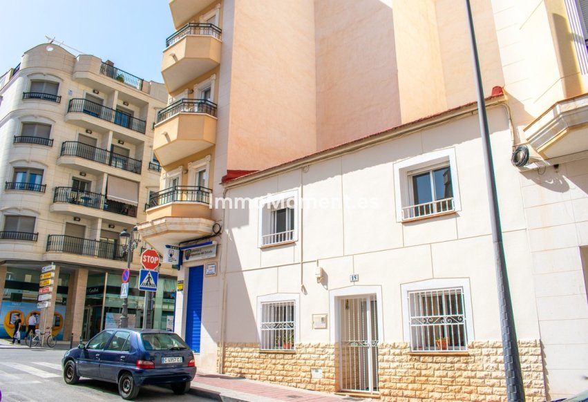 Resale - Villa - Guardamar del Segura - Guardamar del Segura Centro