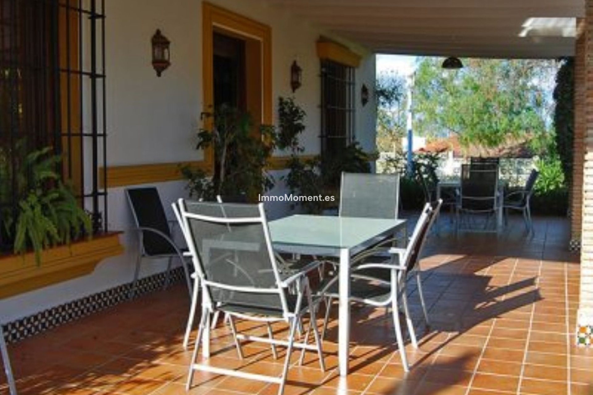 Resale - Villa - Inland  - Alhaurín de la Torre