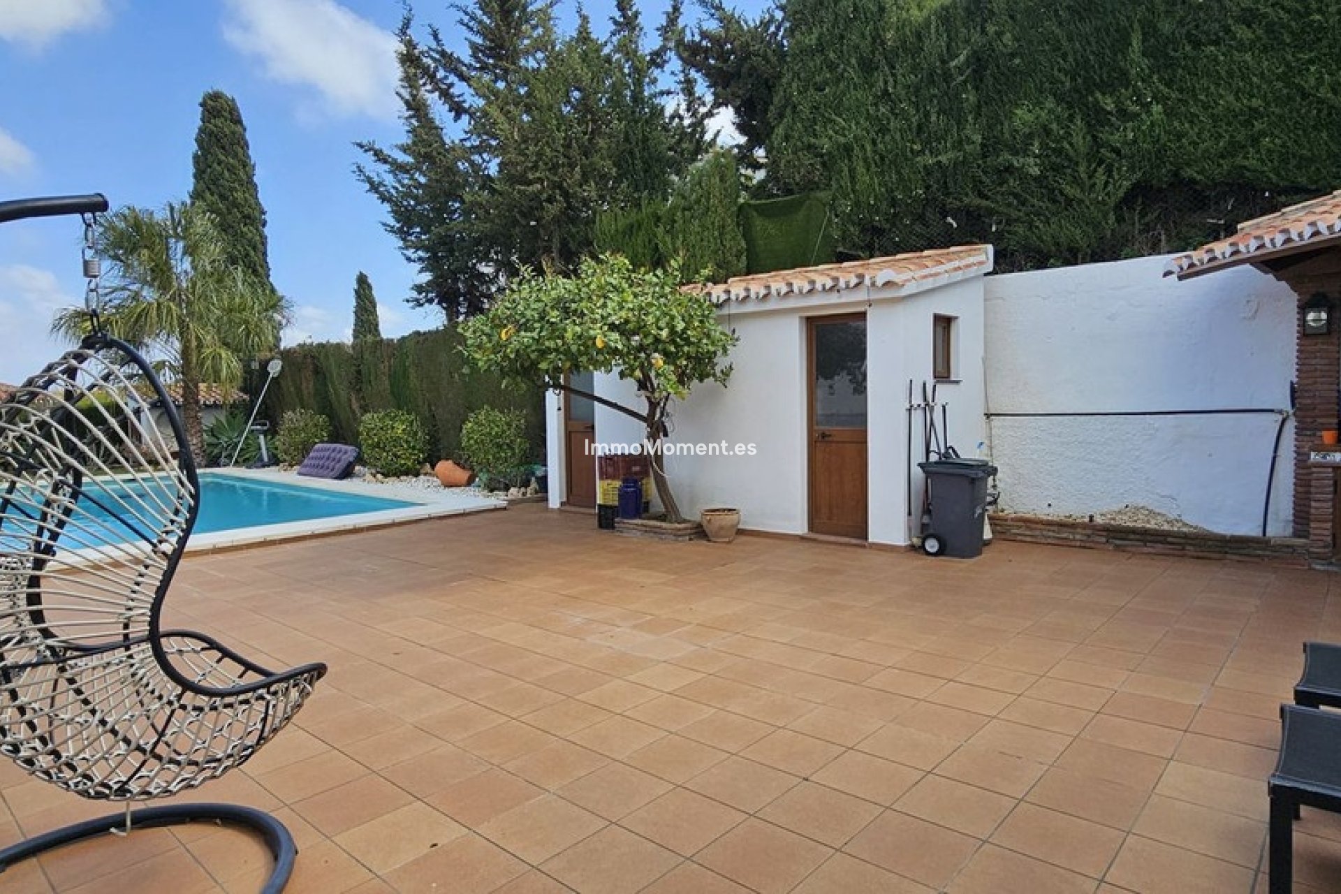 Resale - Villa - Inland  - Alhaurín de la Torre