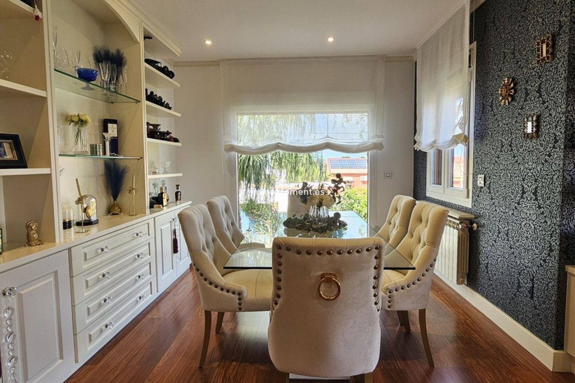 Resale - Villa - Inland  - Alhaurín de la Torre