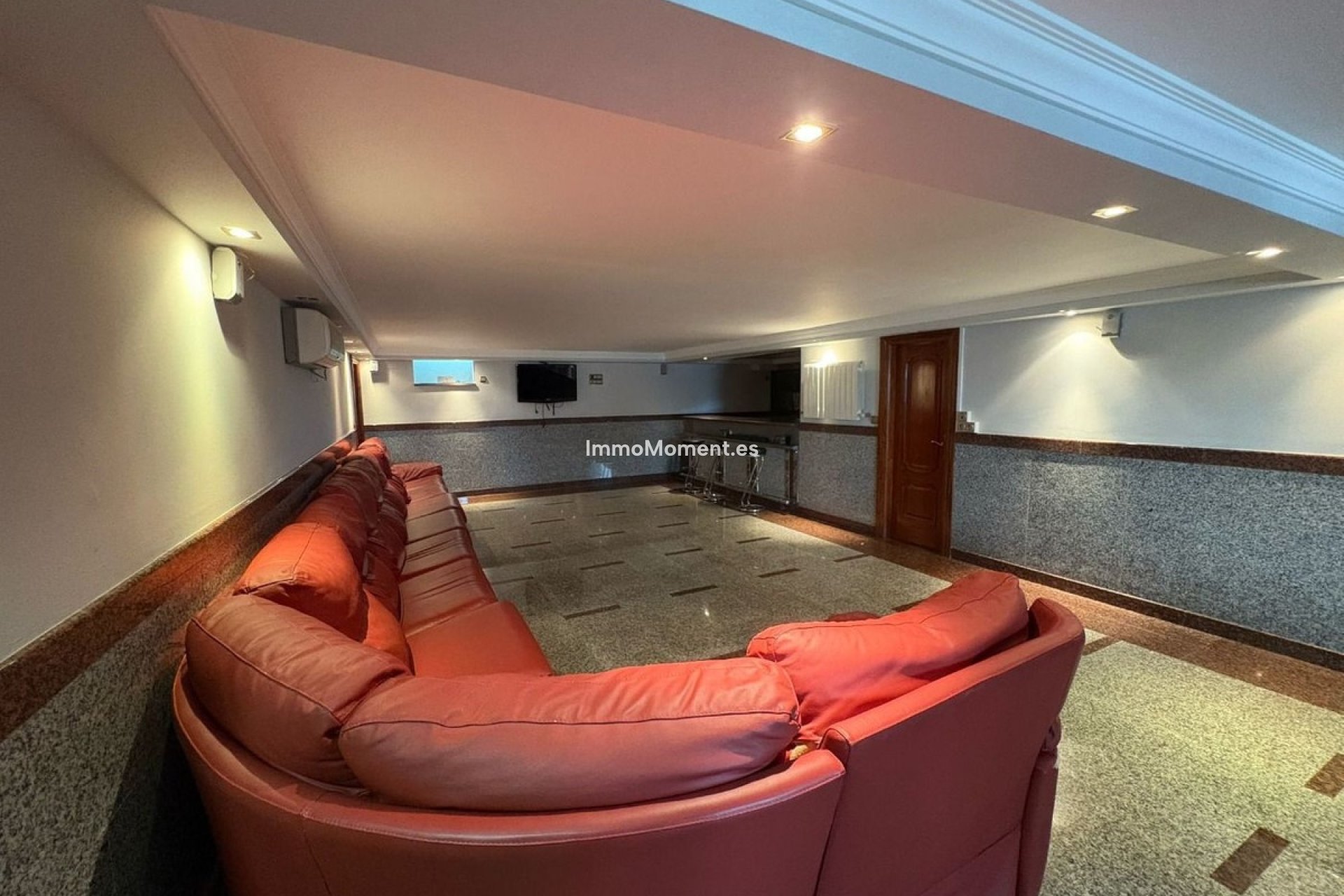 Resale - Villa - Inland  - Alhaurín de la Torre