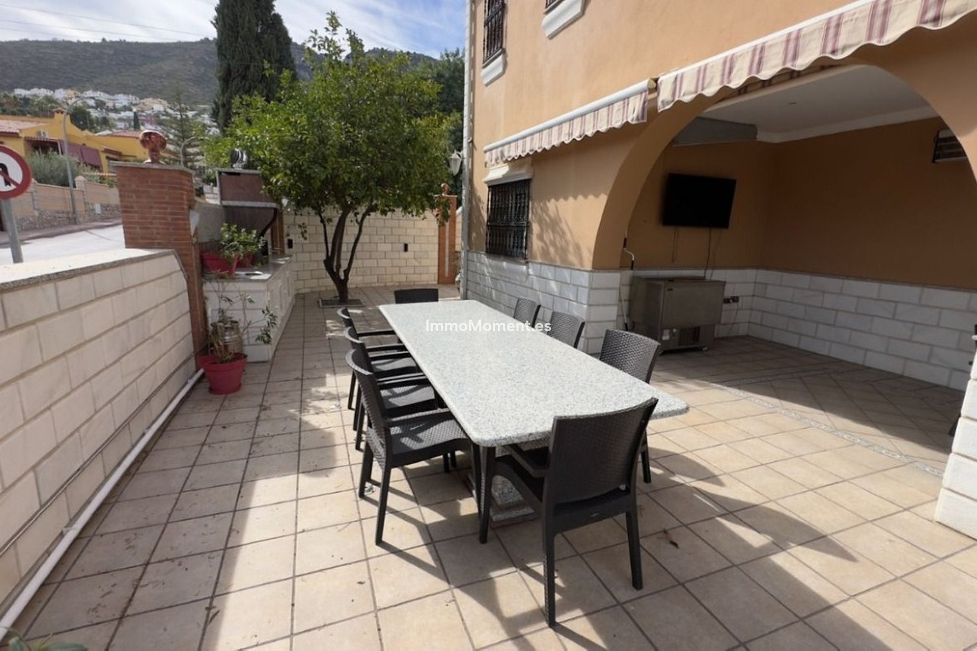 Resale - Villa - Inland  - Alhaurín de la Torre