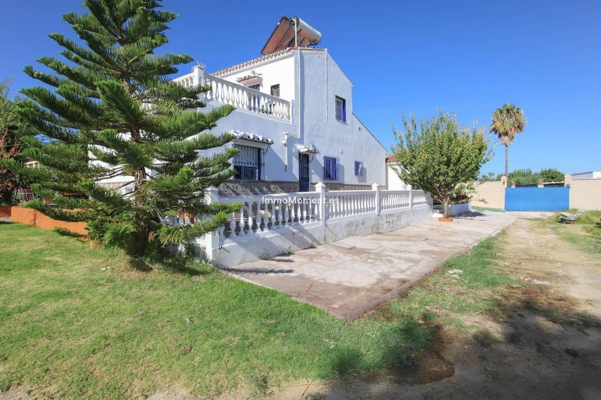 Resale - Villa - Inland  - Alhaurín de la Torre