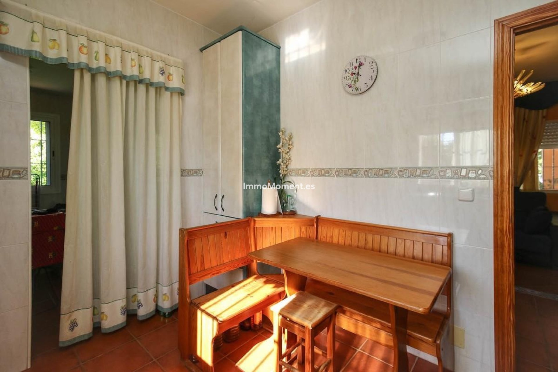 Resale - Villa - Inland  - Alhaurín de la Torre