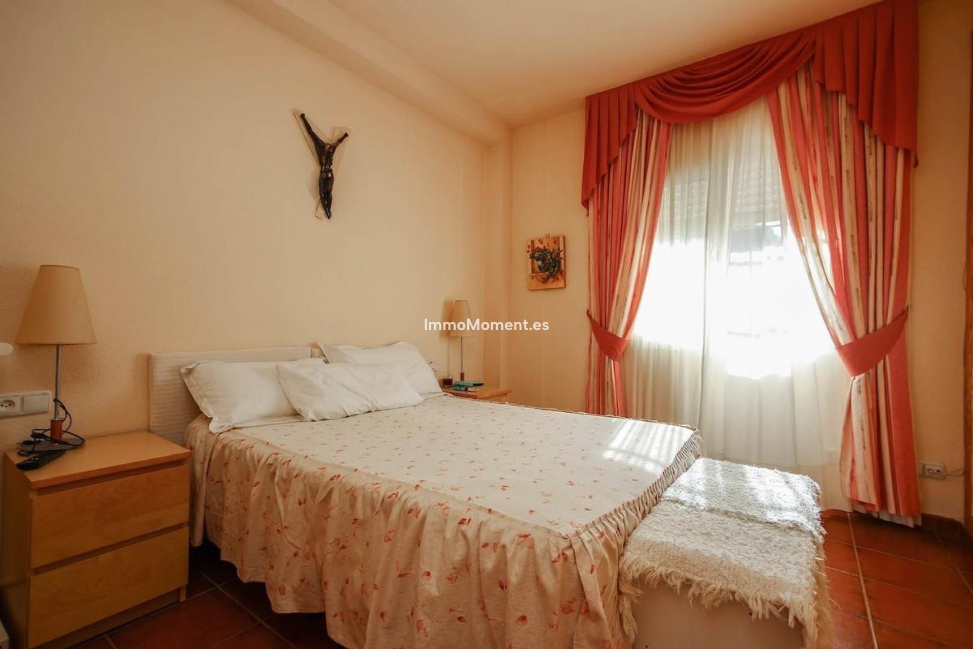 Resale - Villa - Inland  - Alhaurín de la Torre