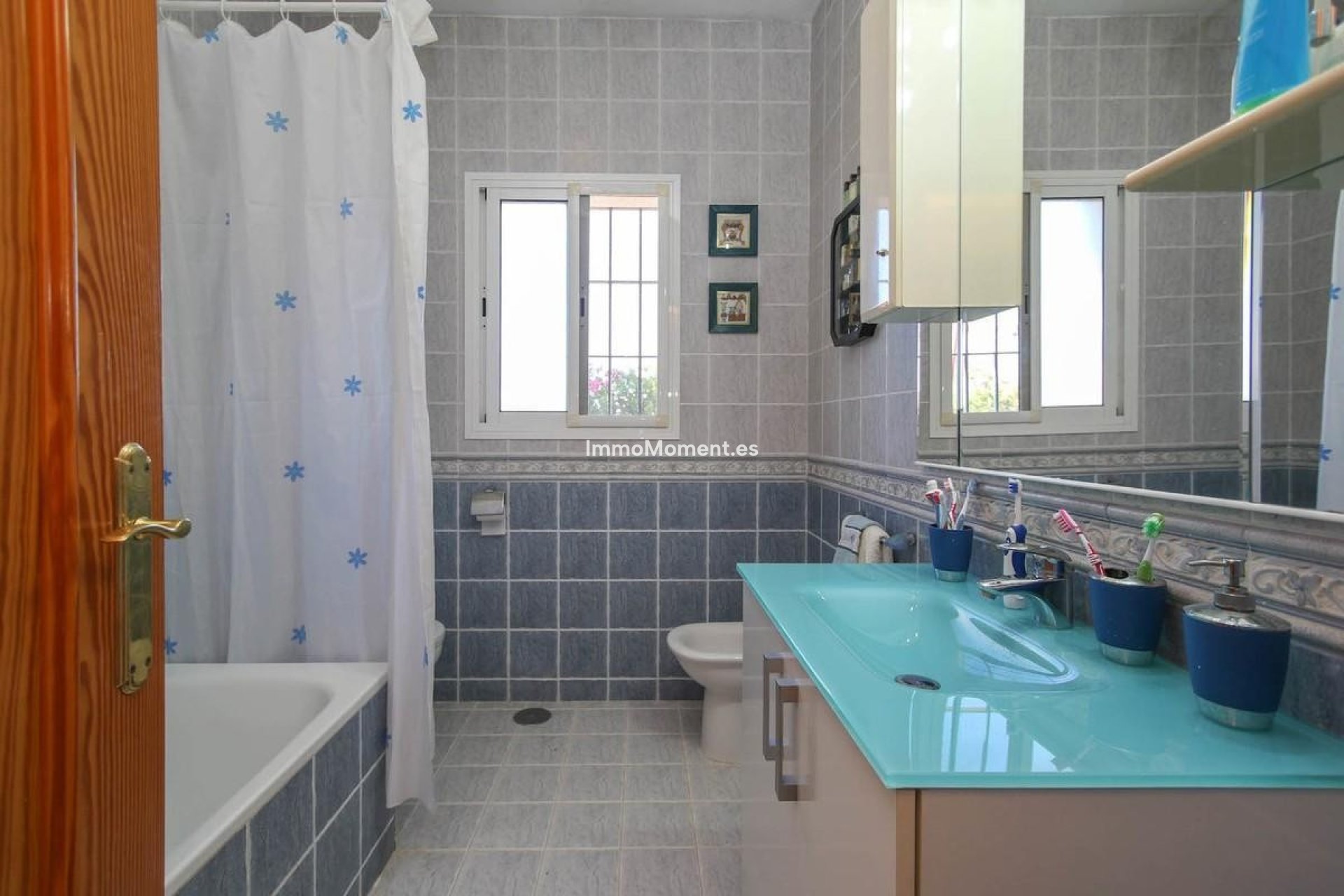 Resale - Villa - Inland  - Alhaurín de la Torre