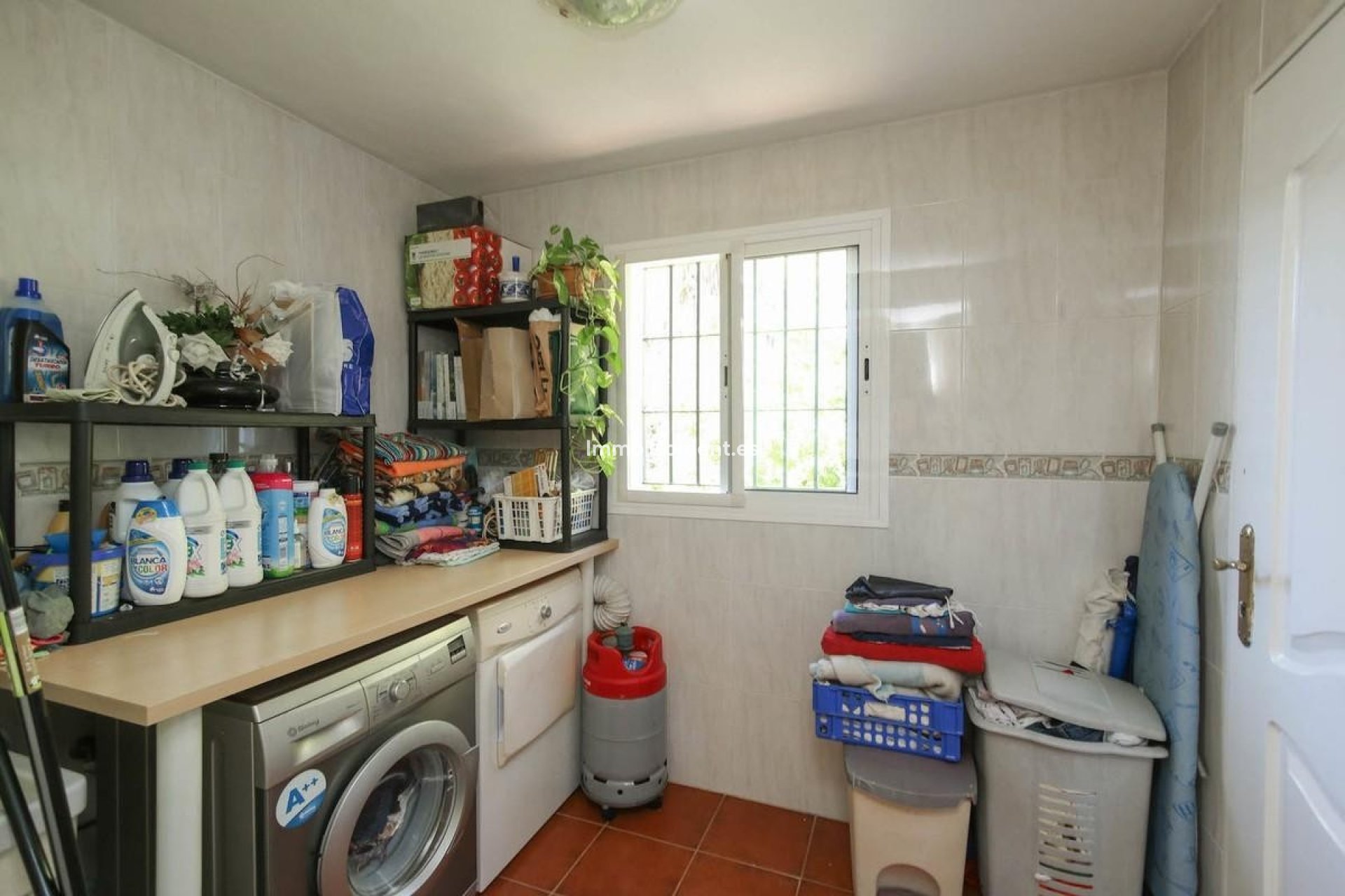 Resale - Villa - Inland  - Alhaurín de la Torre