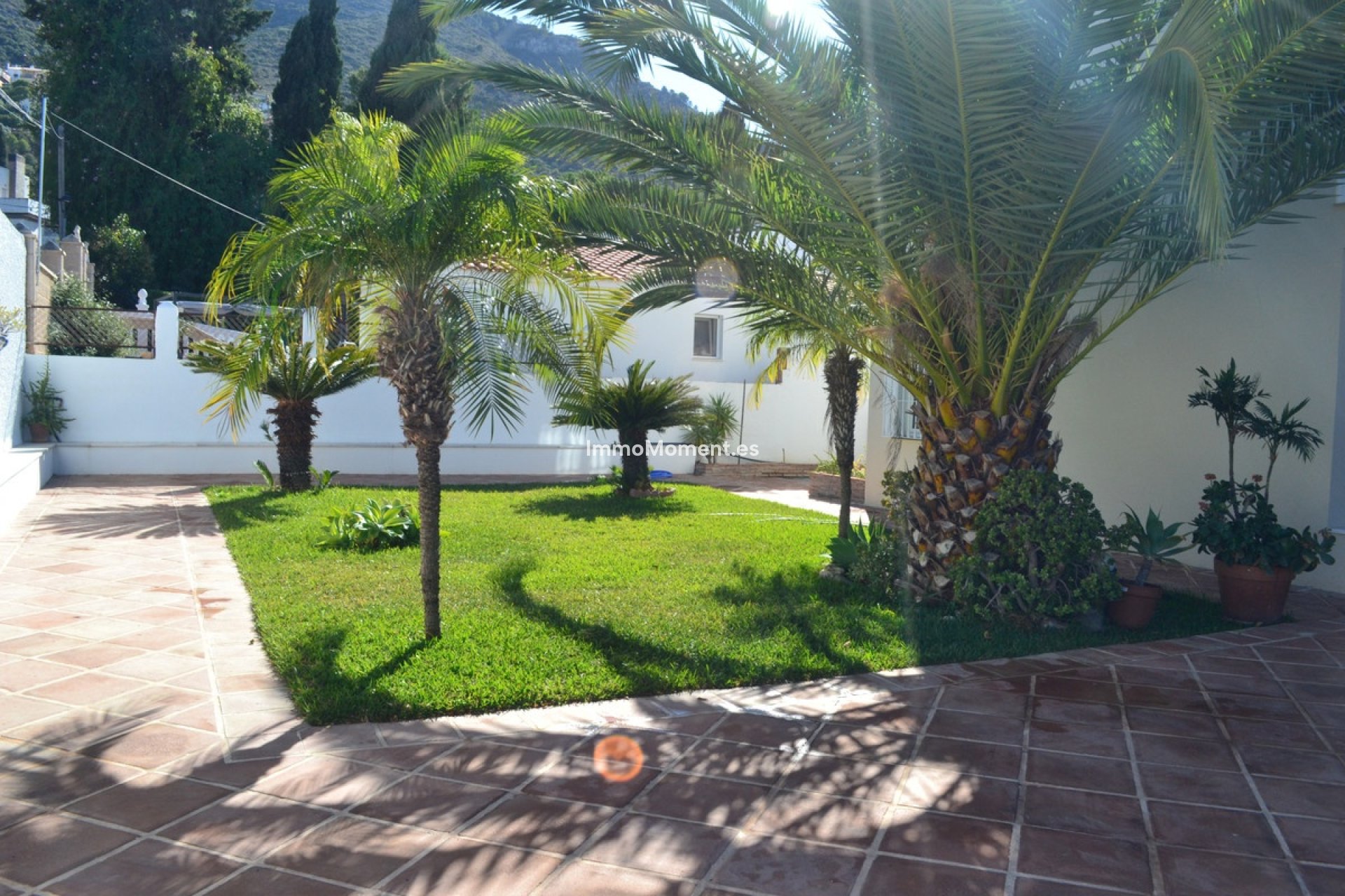 Resale - Villa - Inland  - Alhaurín de la Torre