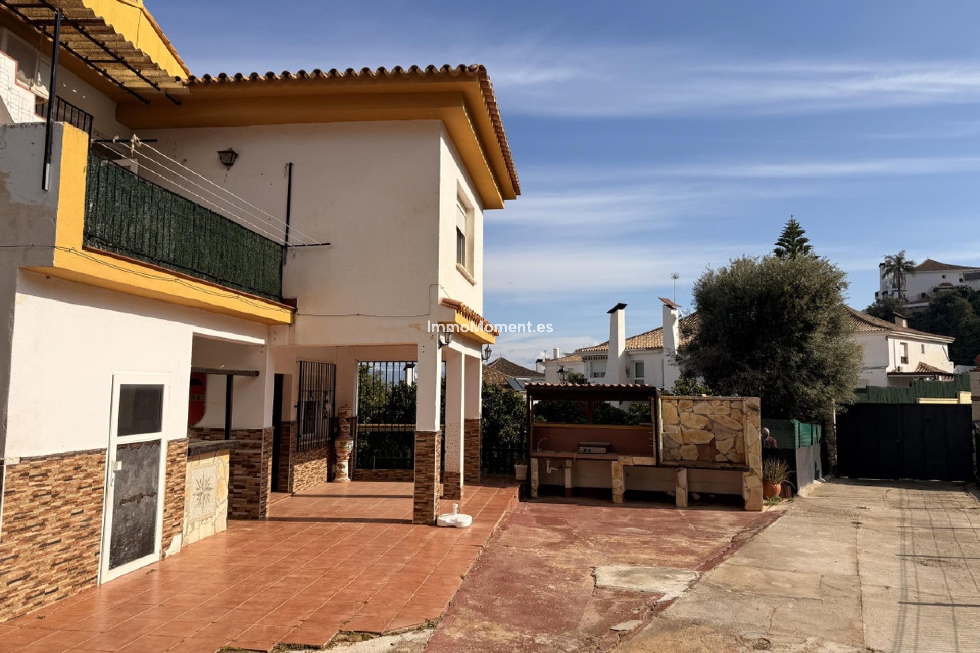 Resale - Villa - Inland  - Alhaurín de la Torre