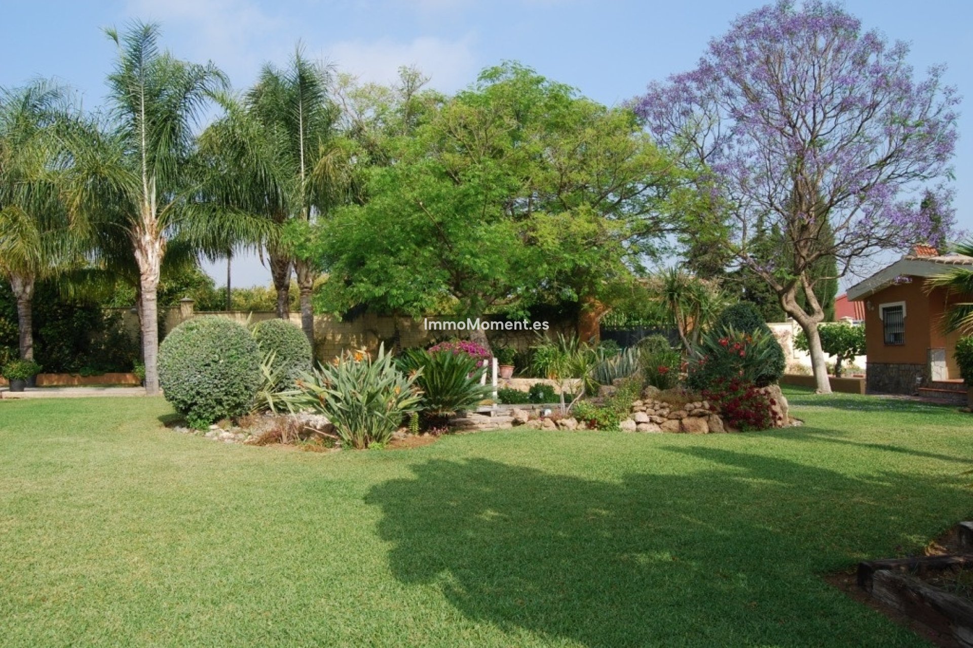 Resale - Villa - Inland  - Alhaurín de la Torre