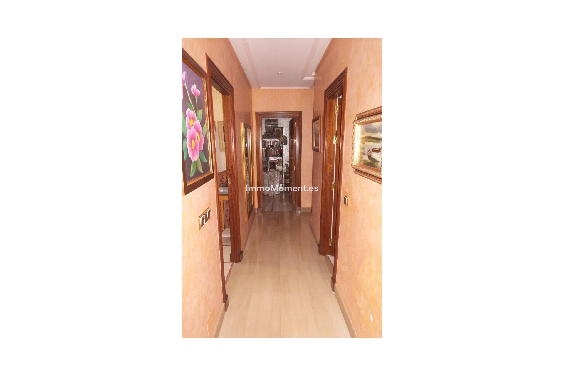 Resale - Villa - Inland  - Alhaurín de la Torre