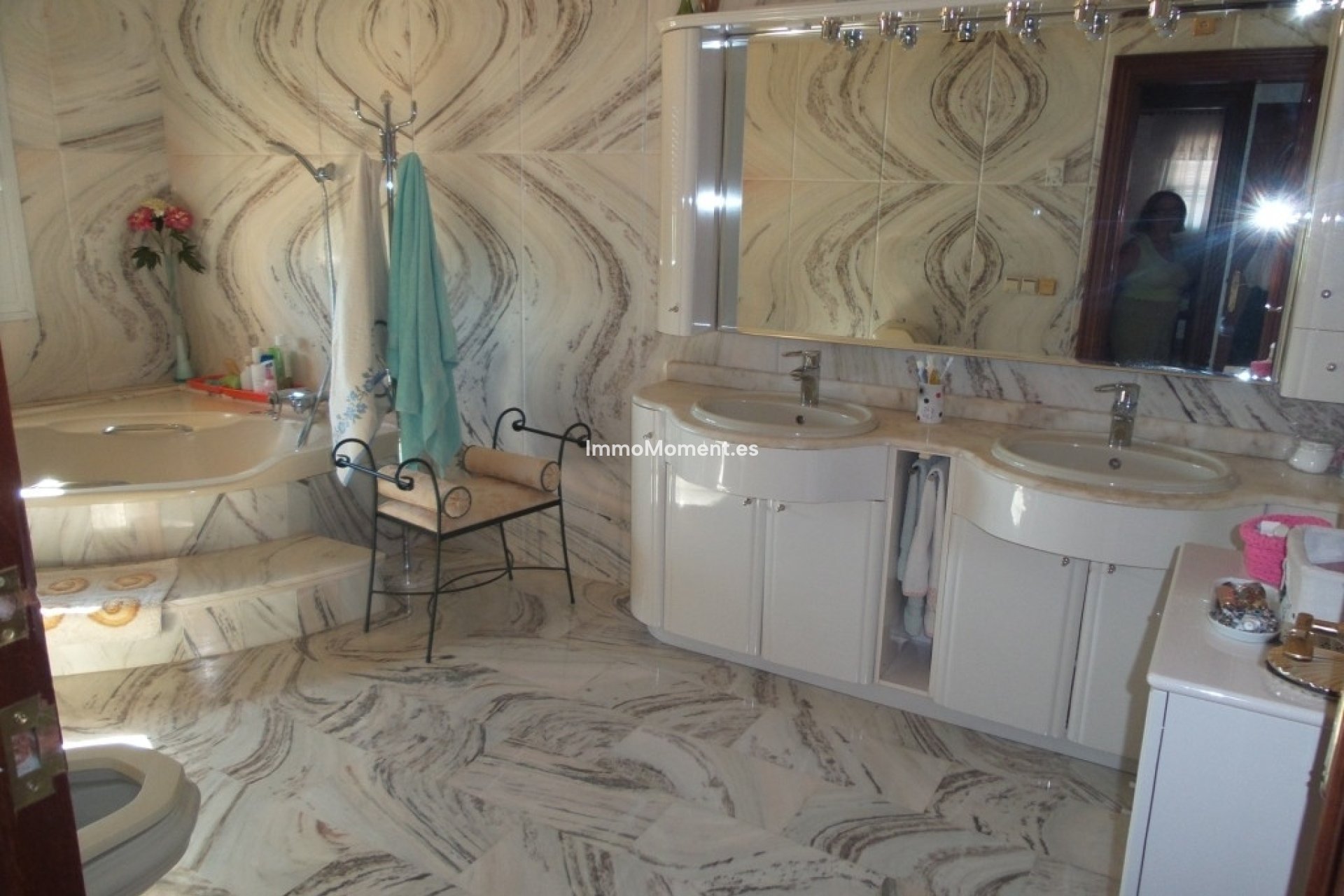 Resale - Villa - Inland  - Alhaurín de la Torre