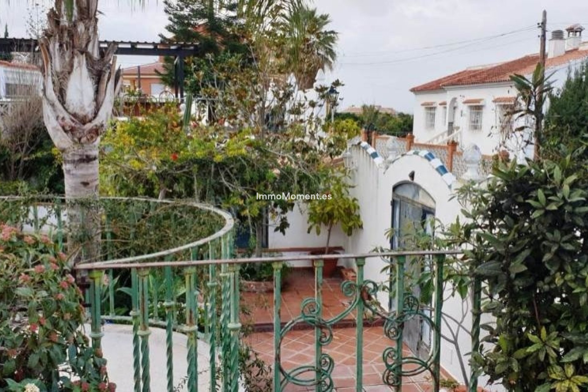 Resale - Villa - Inland  - Alhaurín de la Torre