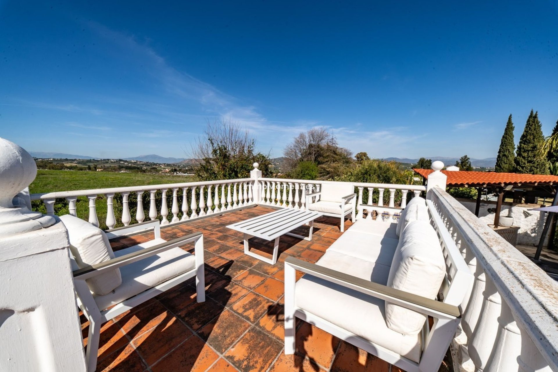 Resale - Villa - Inland  - Alhaurín de la Torre