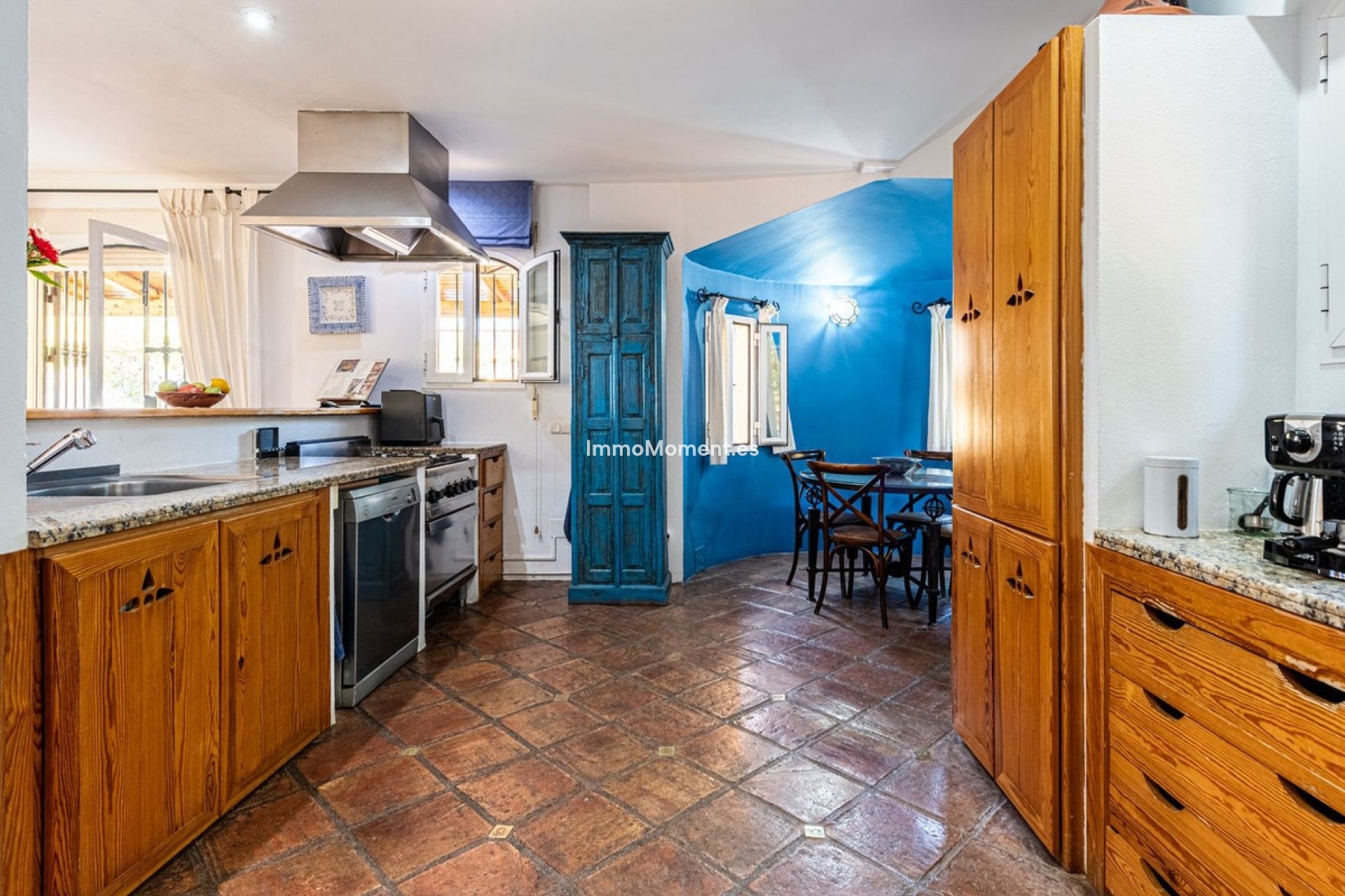 Resale - Villa - Inland  - Alhaurín de la Torre