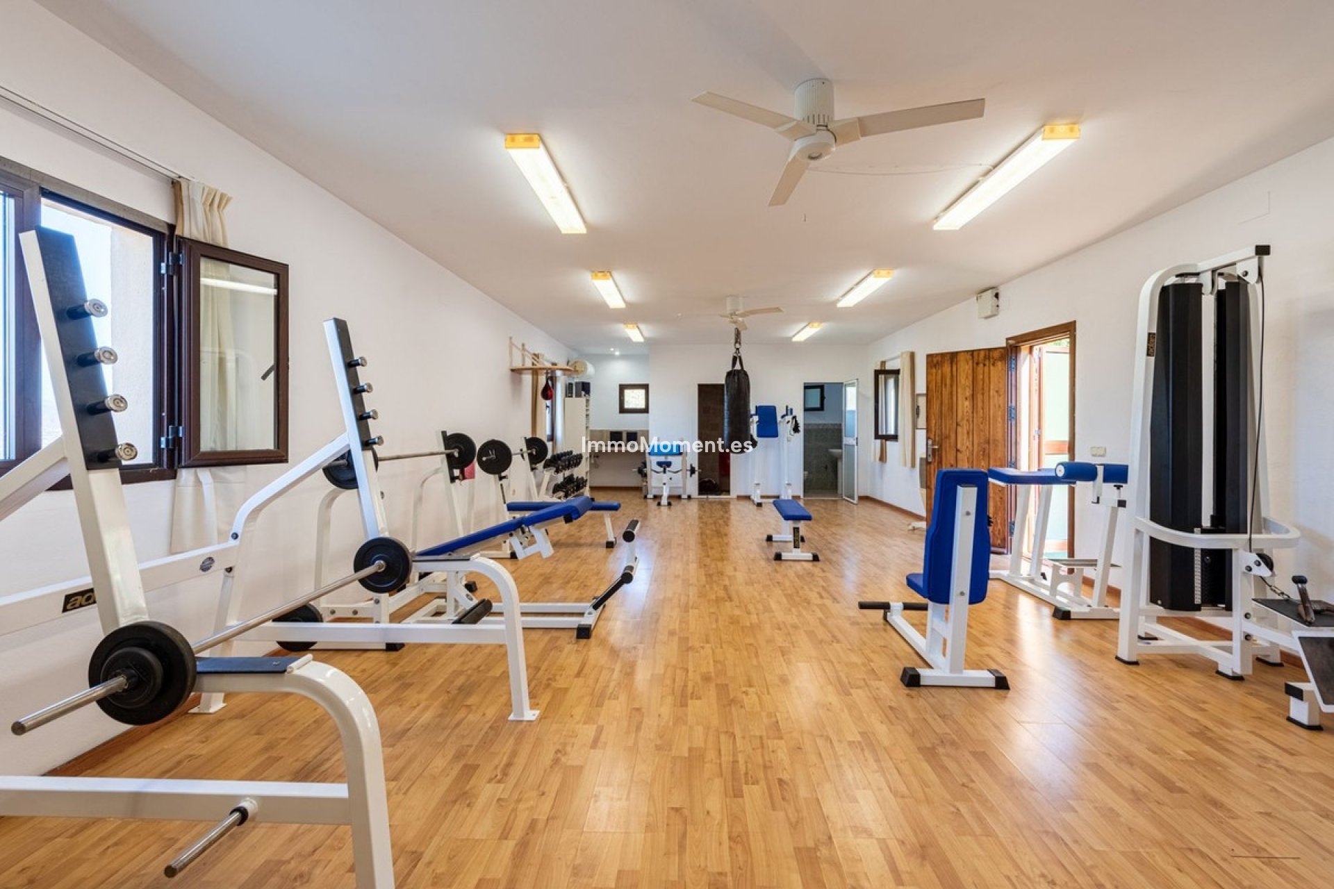 Resale - Villa - Inland  - Alhaurín de la Torre