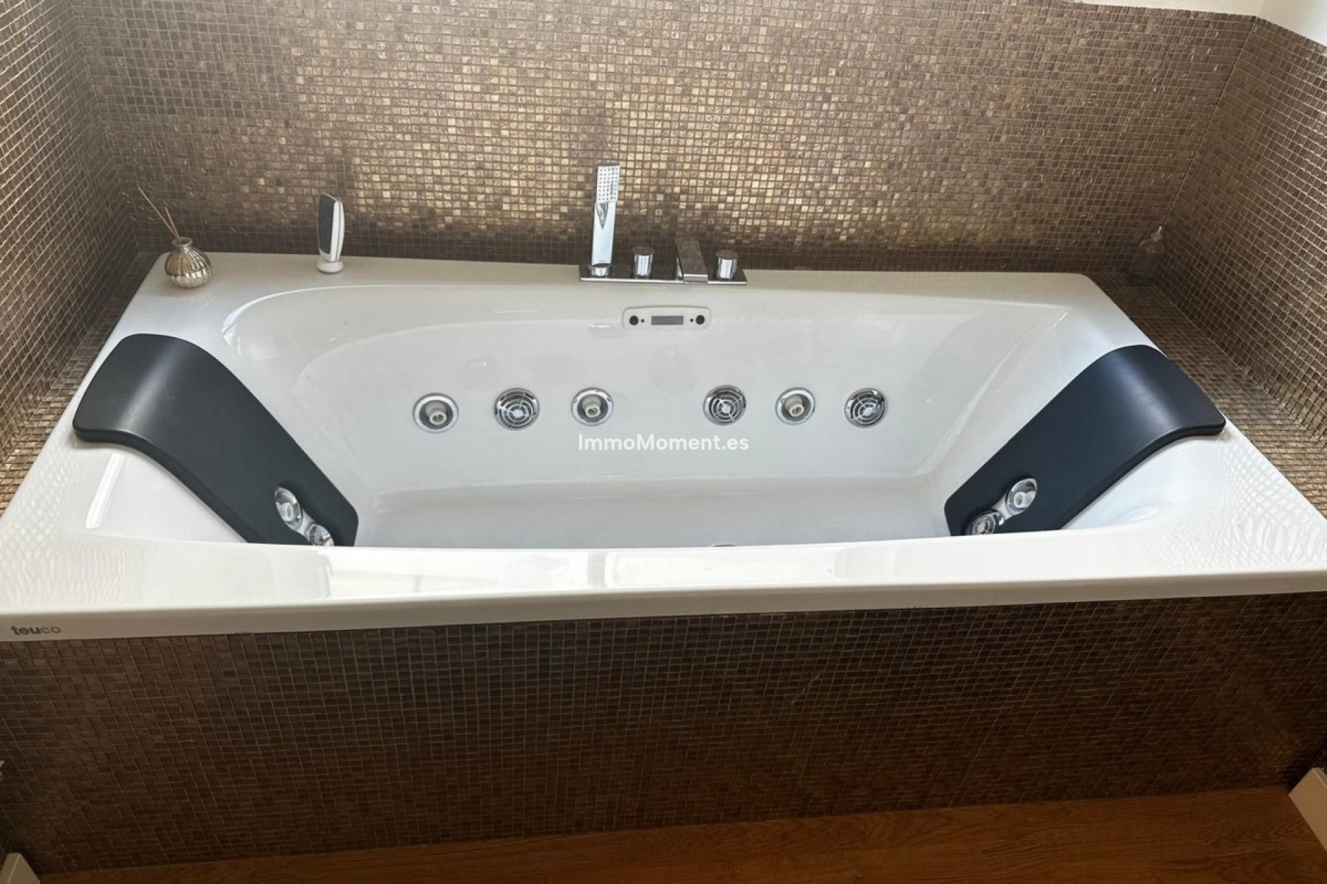 Resale - Villa - Inland  - Alhaurín de la Torre