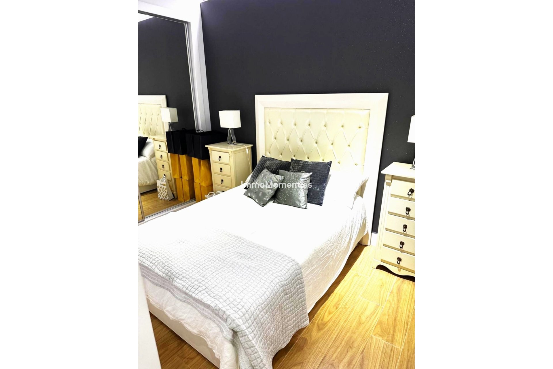 Resale - Villa - Inland  - Alhaurín de la Torre