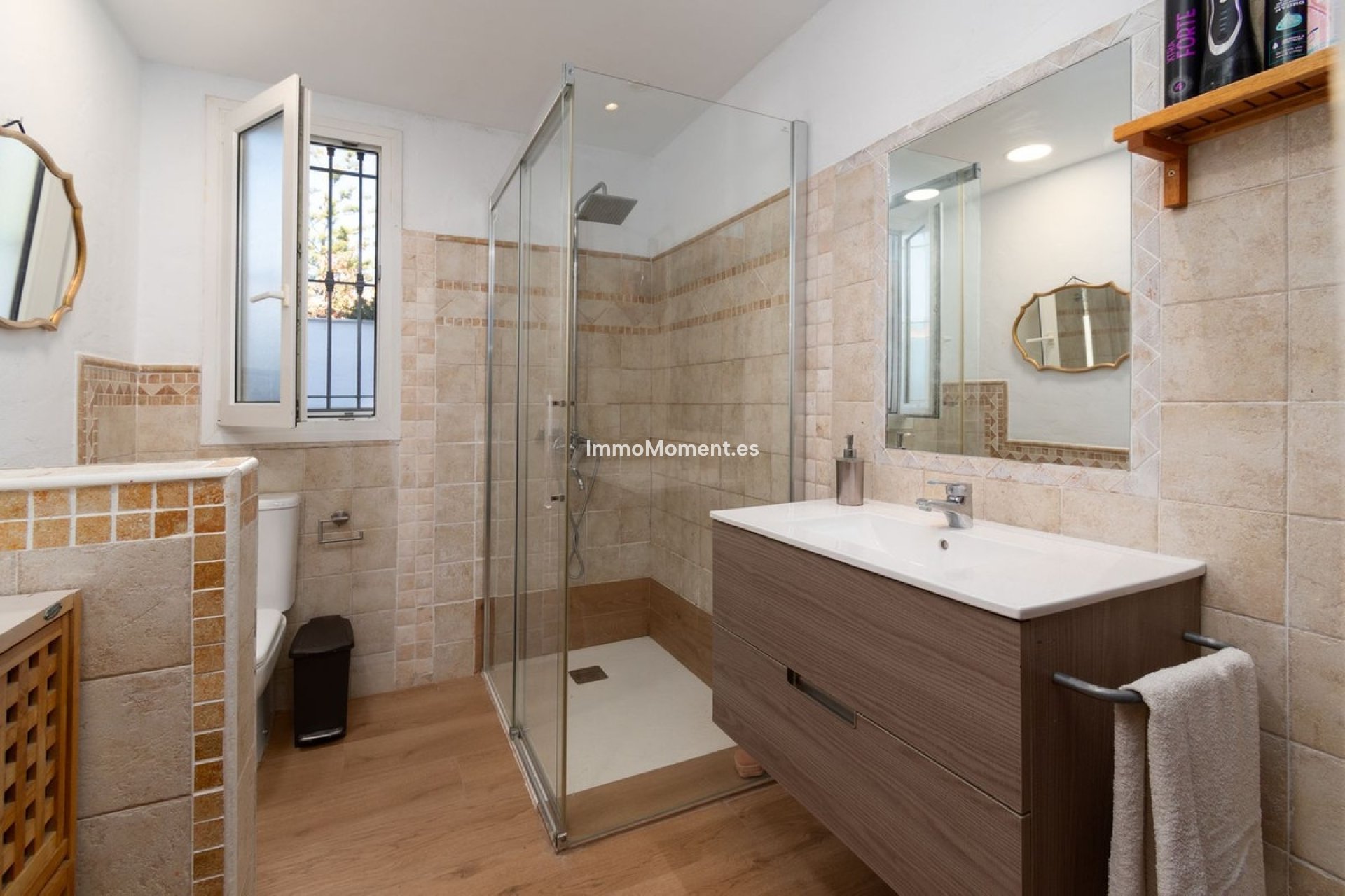 Resale - Villa - Inland  - Alhaurín de la Torre