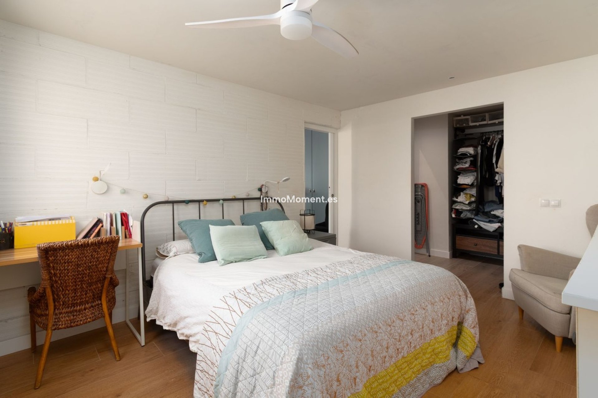 Resale - Villa - Inland  - Alhaurín de la Torre