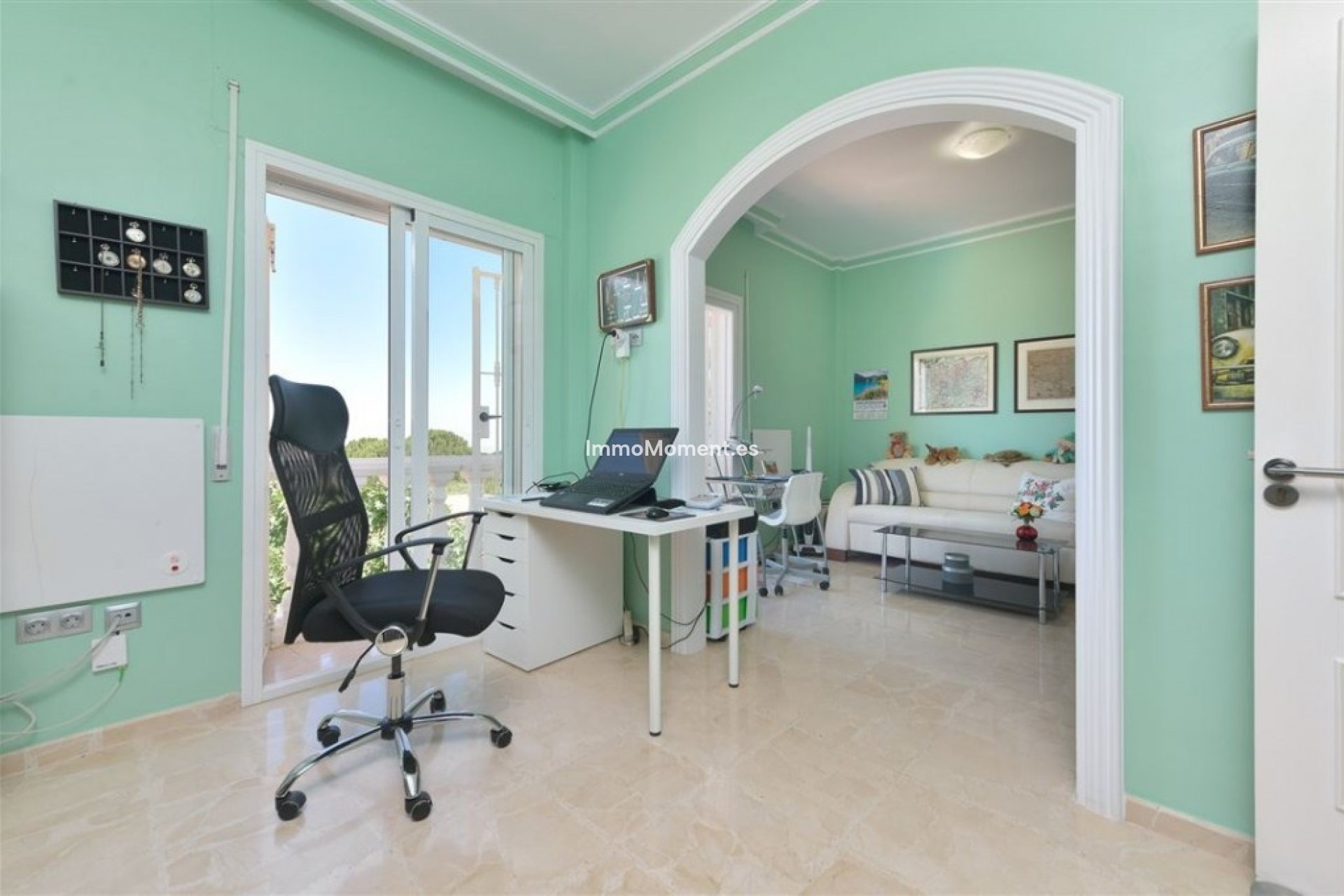 Resale - Villa - Inland  - Alhaurín de la Torre