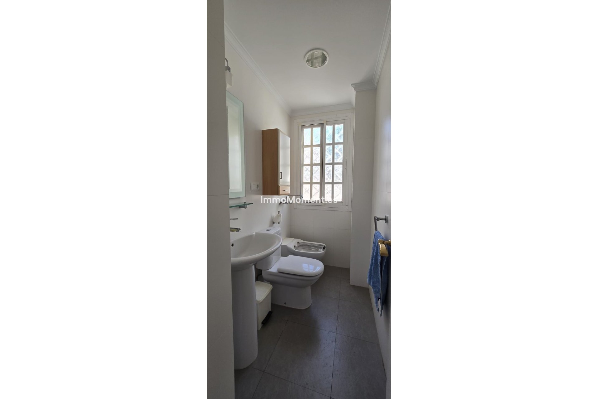 Resale - Villa - Inland  - Alhaurín de la Torre