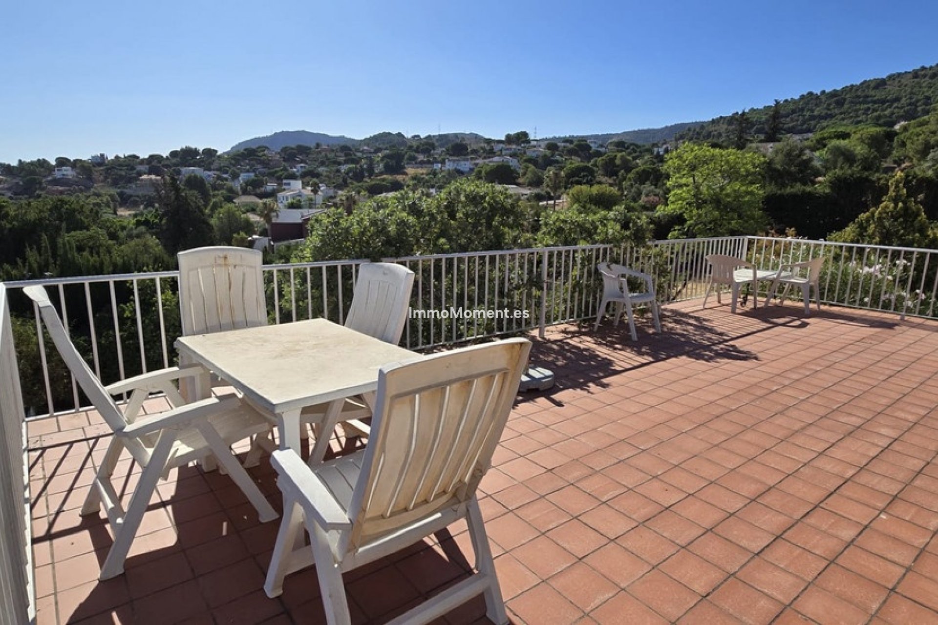 Resale - Villa - Inland  - Alhaurín de la Torre