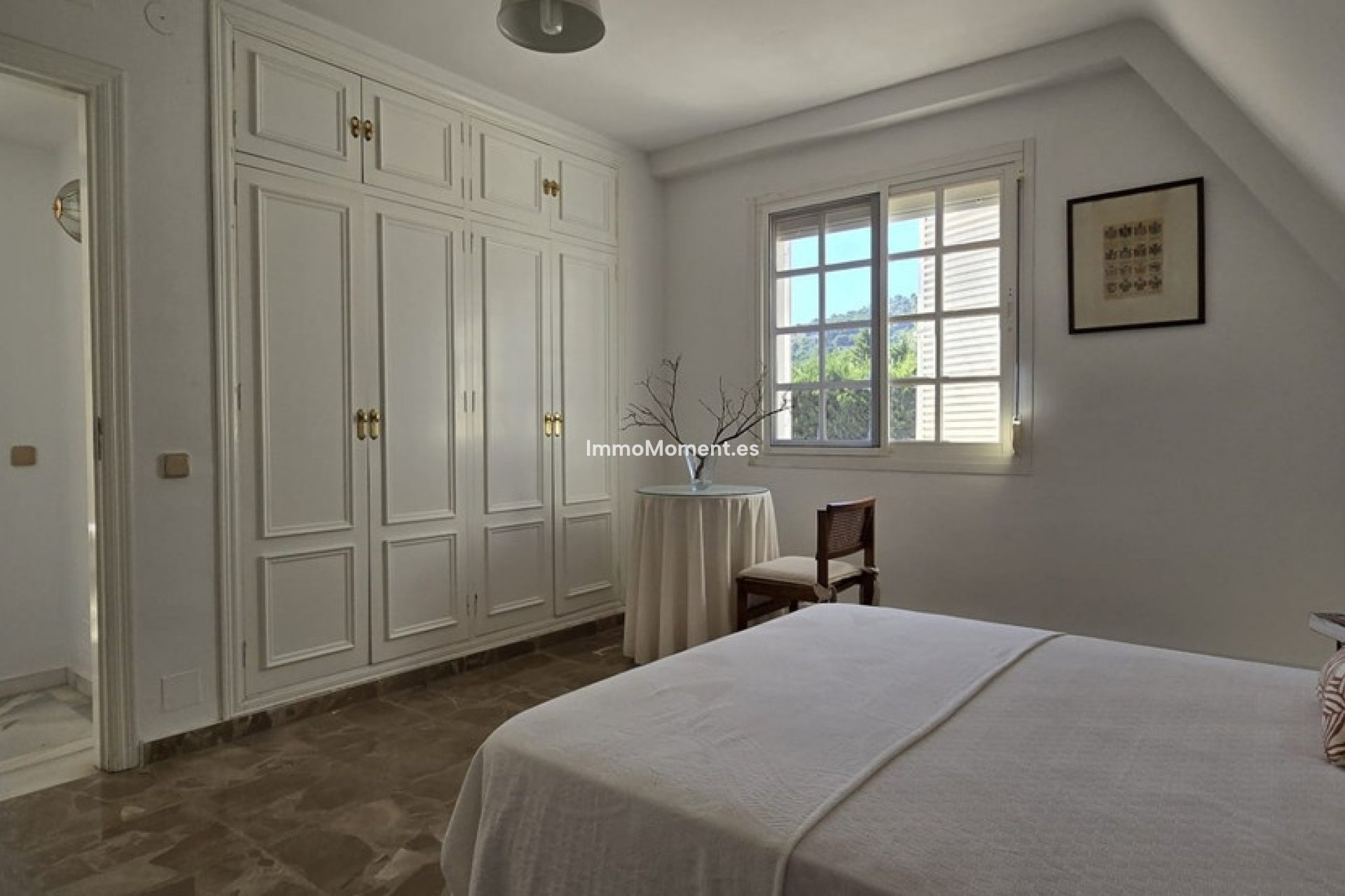 Resale - Villa - Inland  - Alhaurín de la Torre