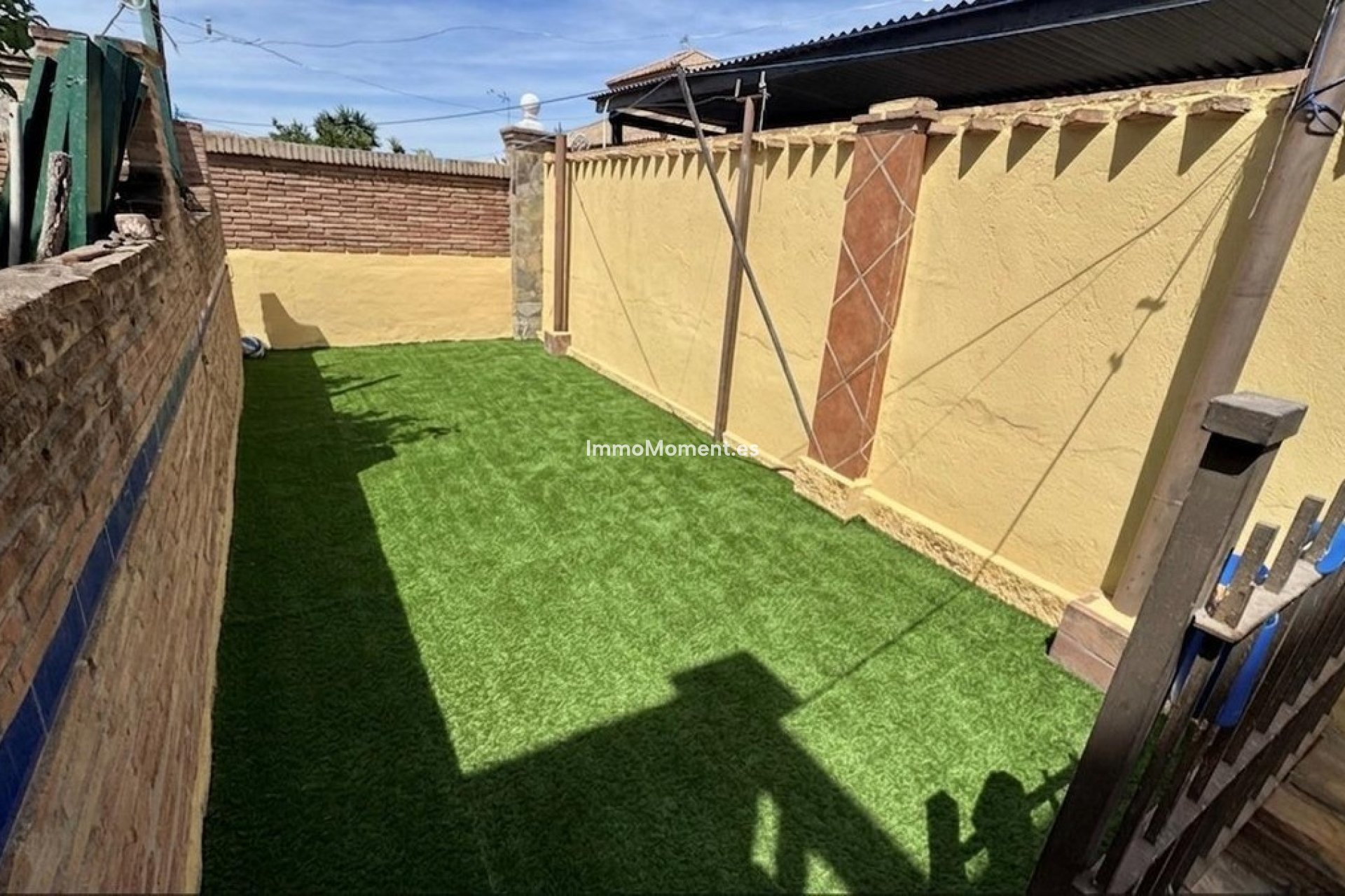 Resale - Villa - Inland  - Alhaurín de la Torre