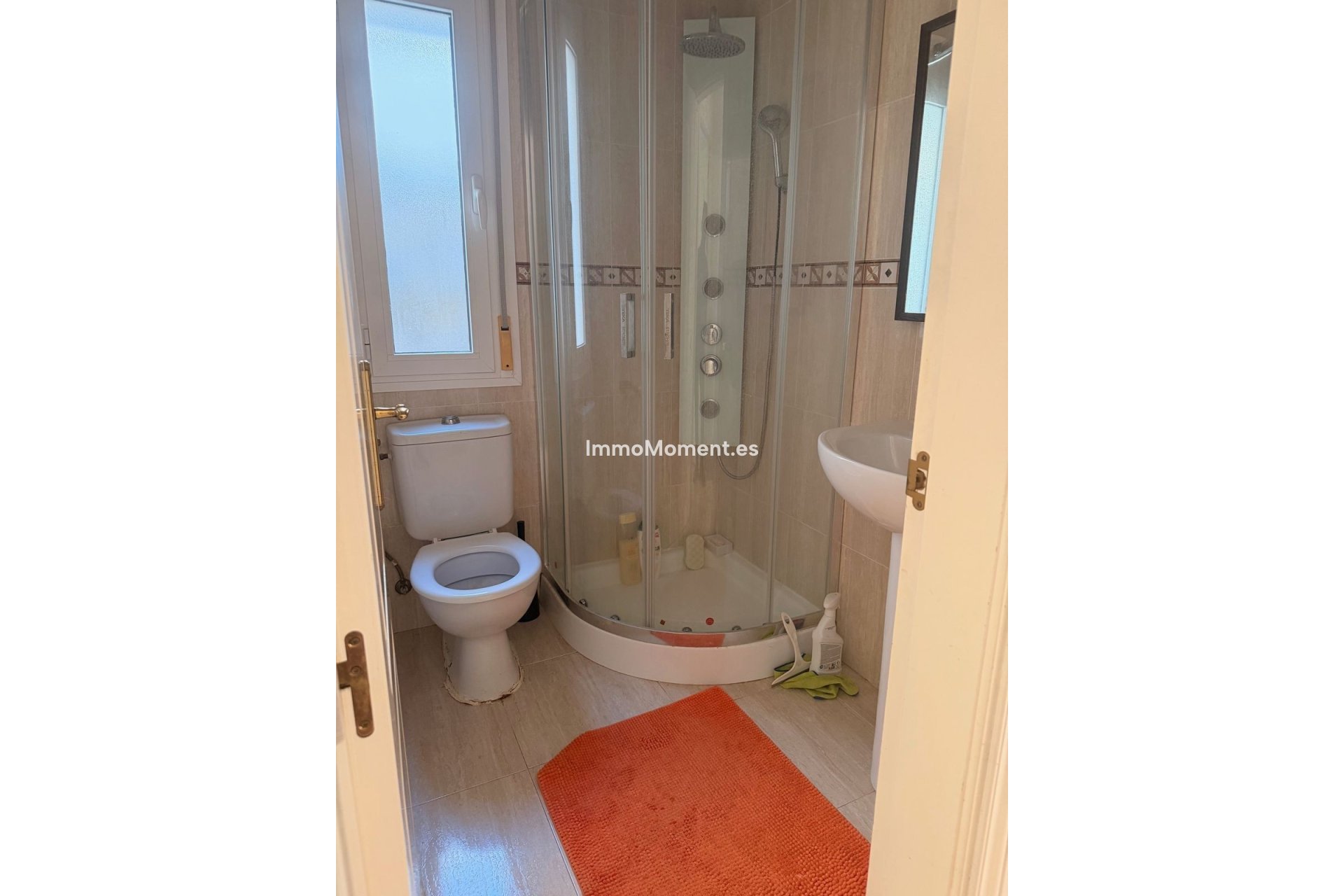 Resale - Villa - Inland  - Alhaurín el Grande Centro