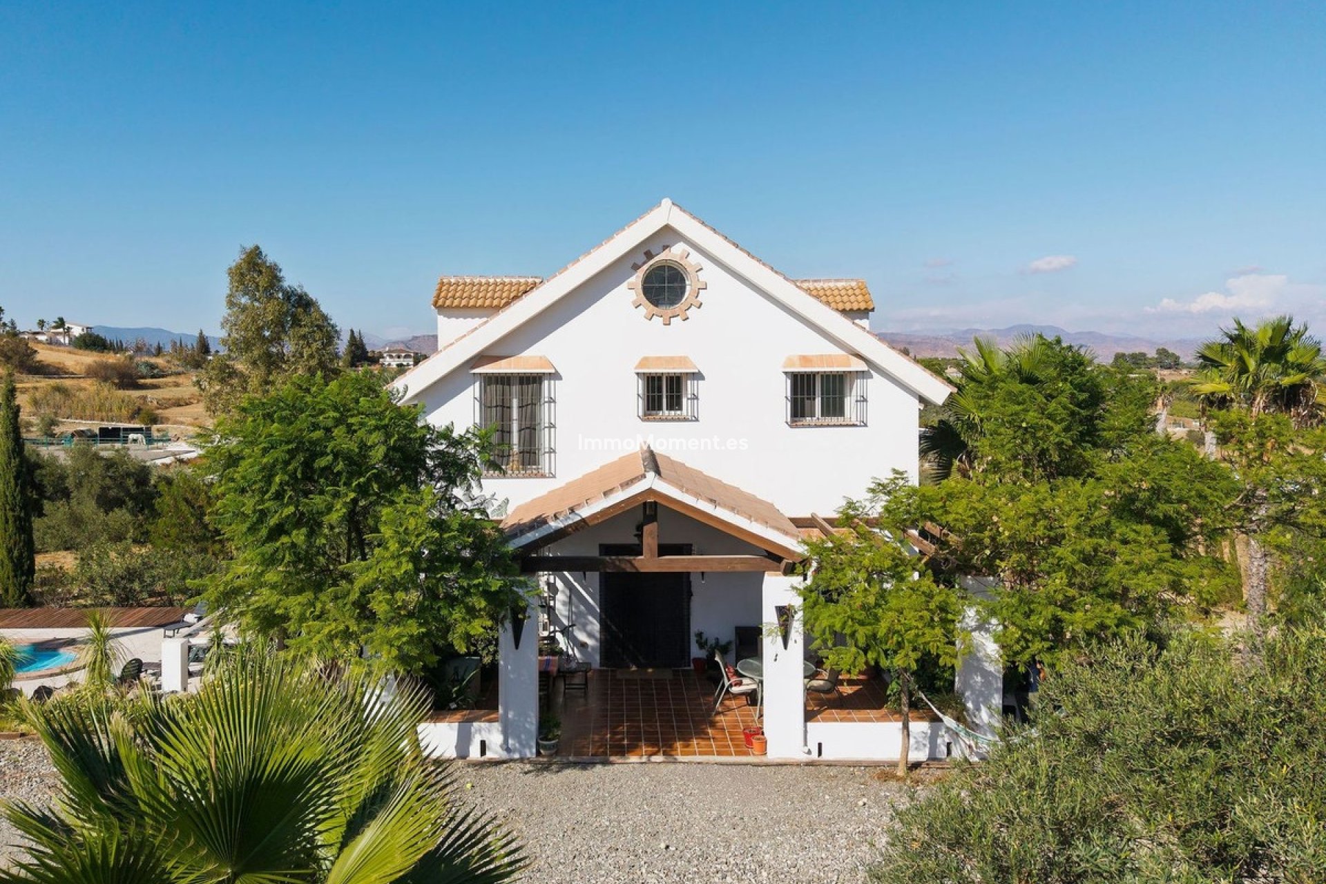 Resale - Villa - Inland  - Alhaurín el Grande Centro