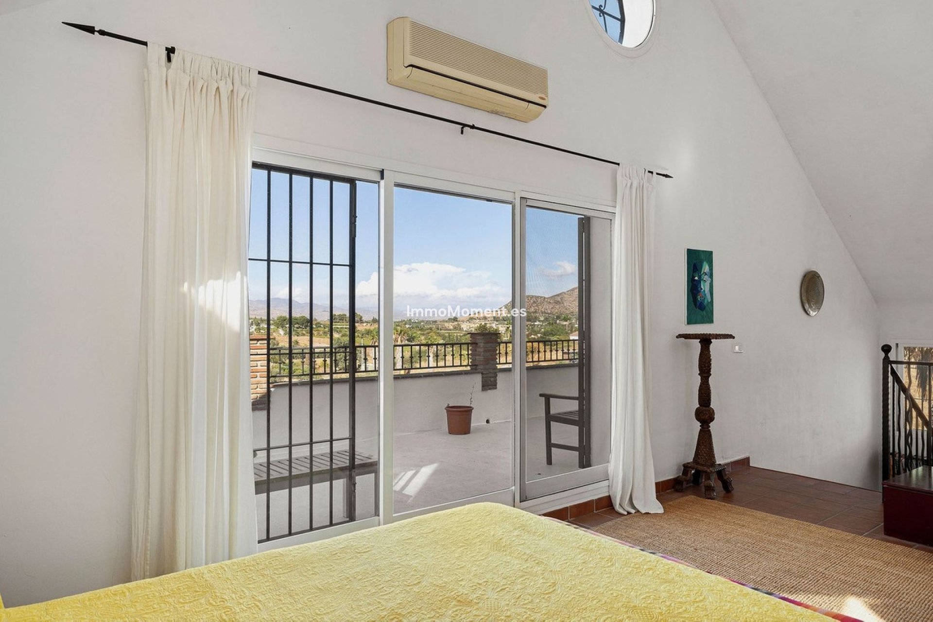 Resale - Villa - Inland  - Alhaurín el Grande Centro