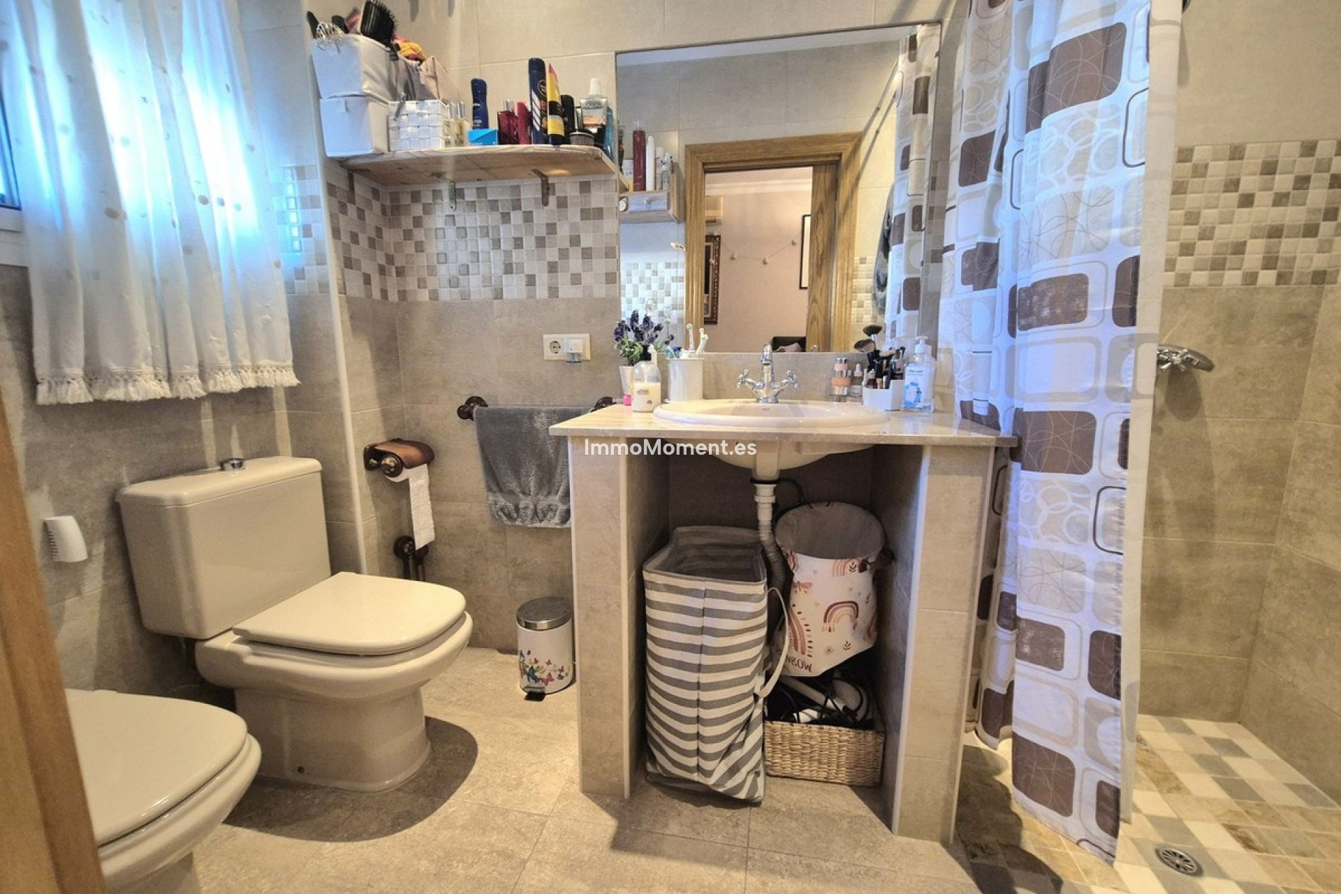 Resale - Villa - Inland  - Alhaurín el Grande Centro