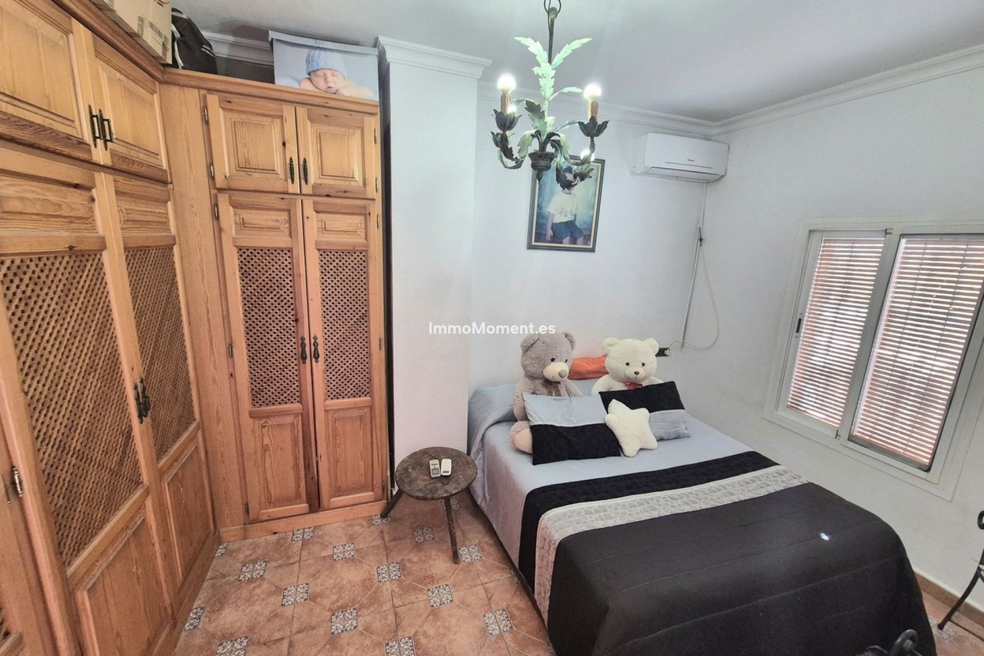 Resale - Villa - Inland  - Alhaurín el Grande Centro