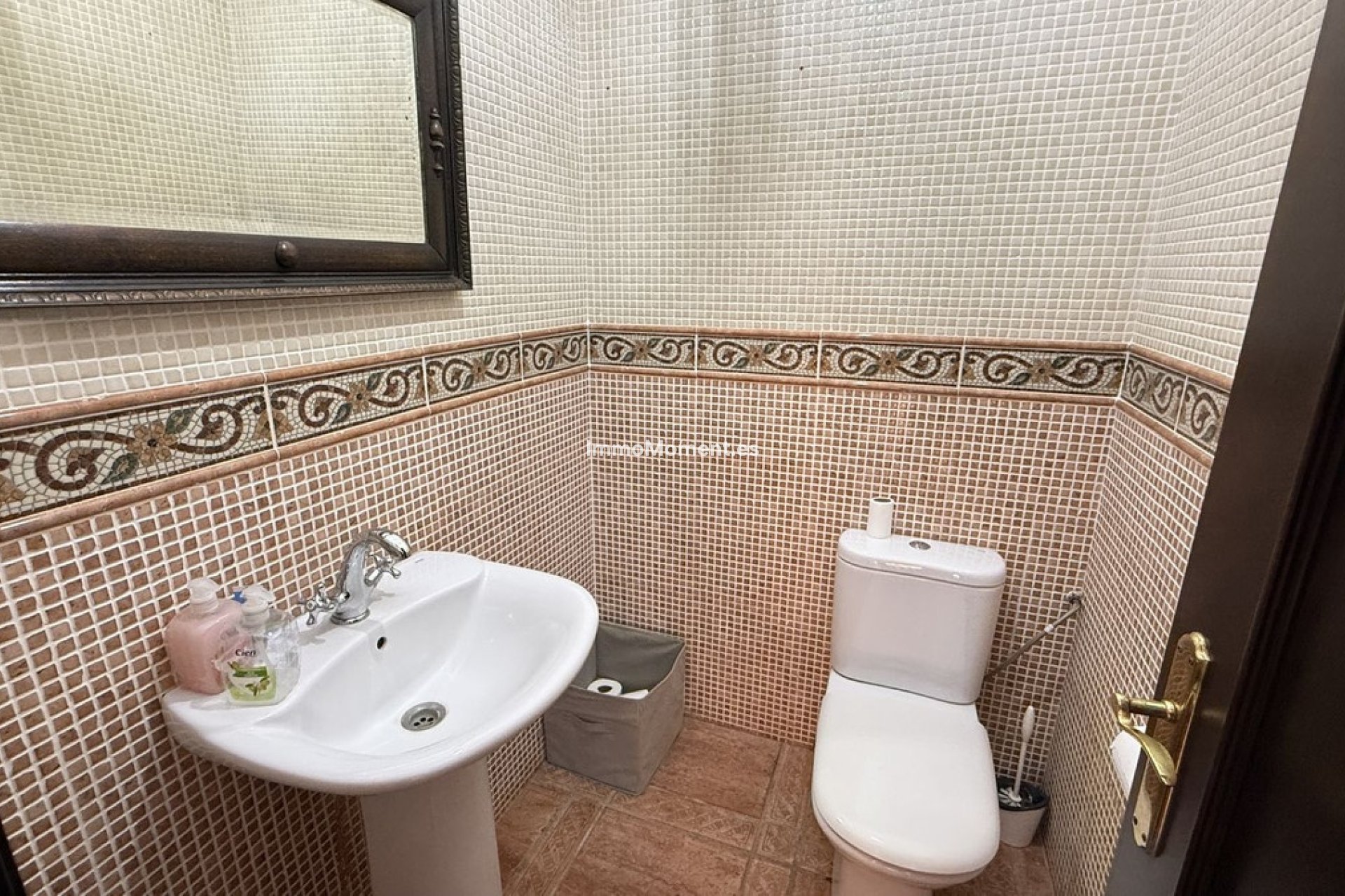 Resale - Villa - Inland  - Alhaurín el Grande Centro