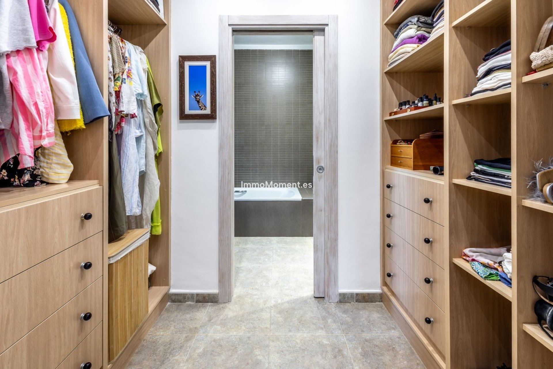 Resale - Villa - Inland  - Alhaurín el Grande Centro