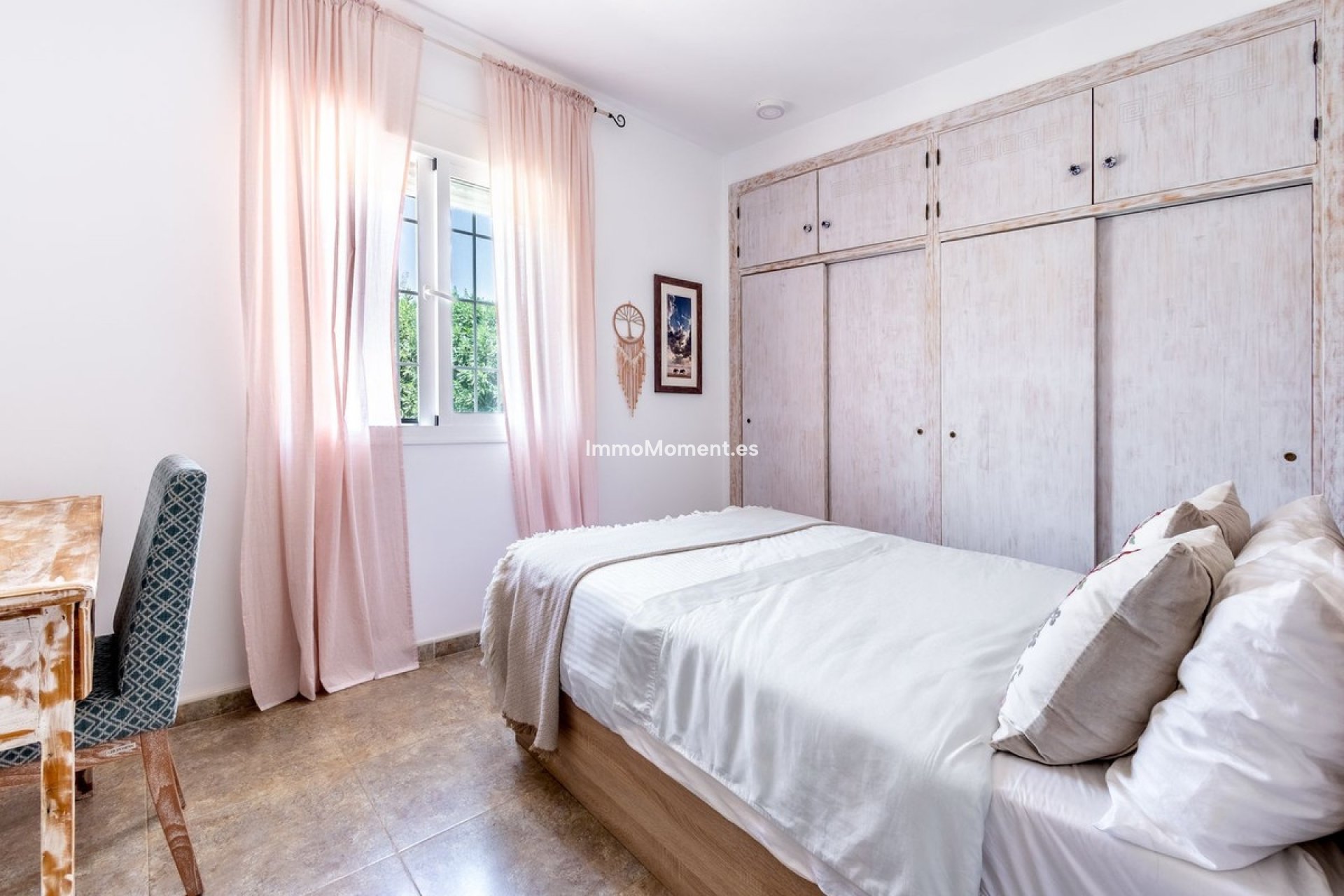 Resale - Villa - Inland  - Alhaurín el Grande Centro