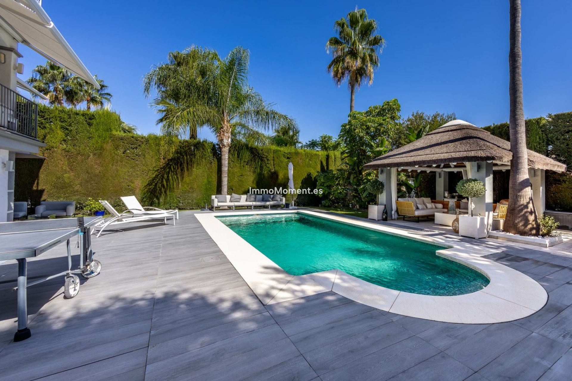 Resale - Villa - Inland  - Alhaurín el Grande Centro